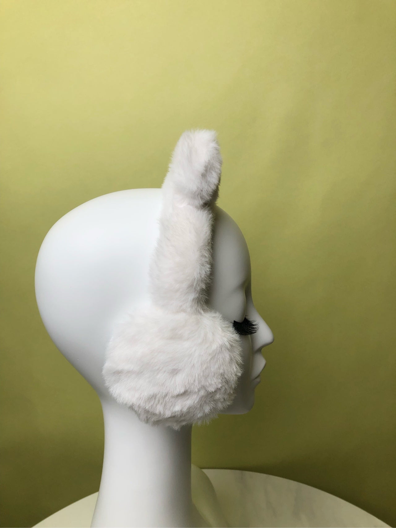 UGG White