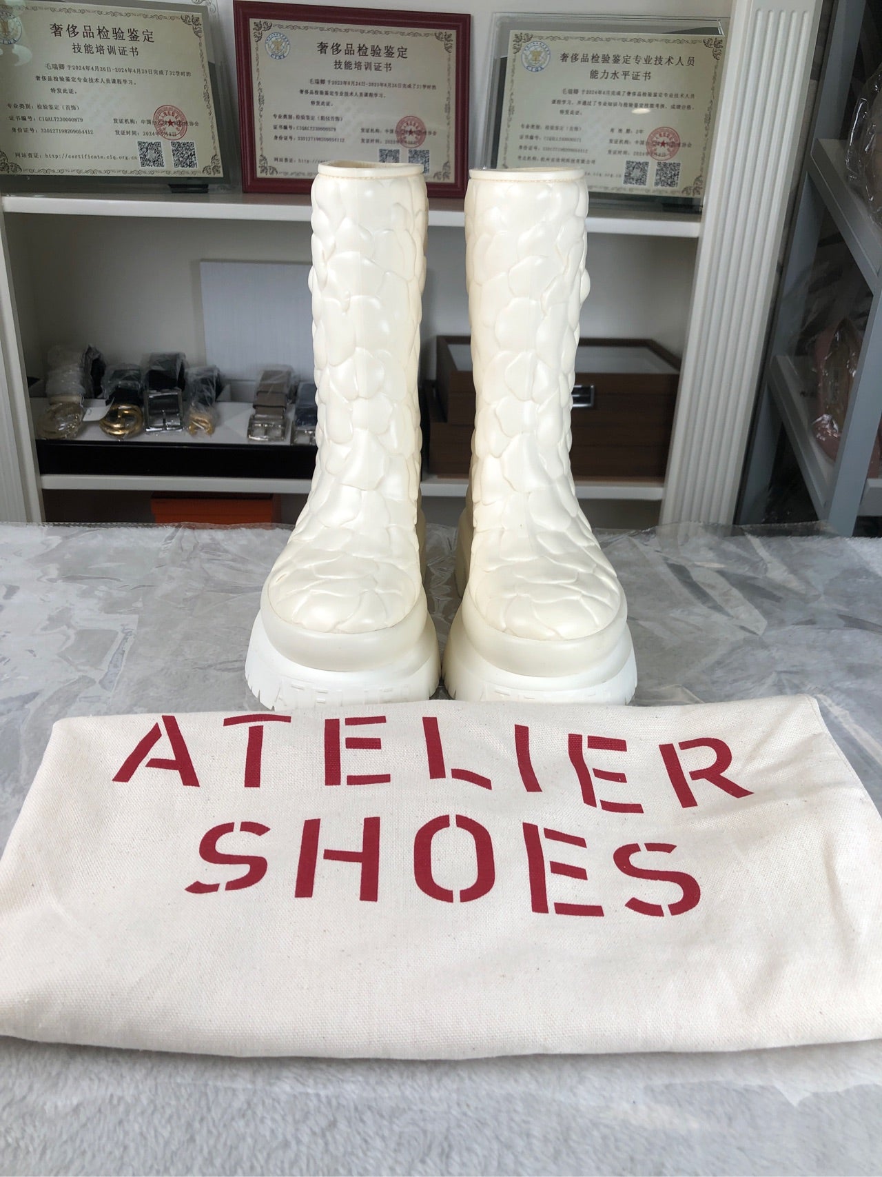 Valentino White