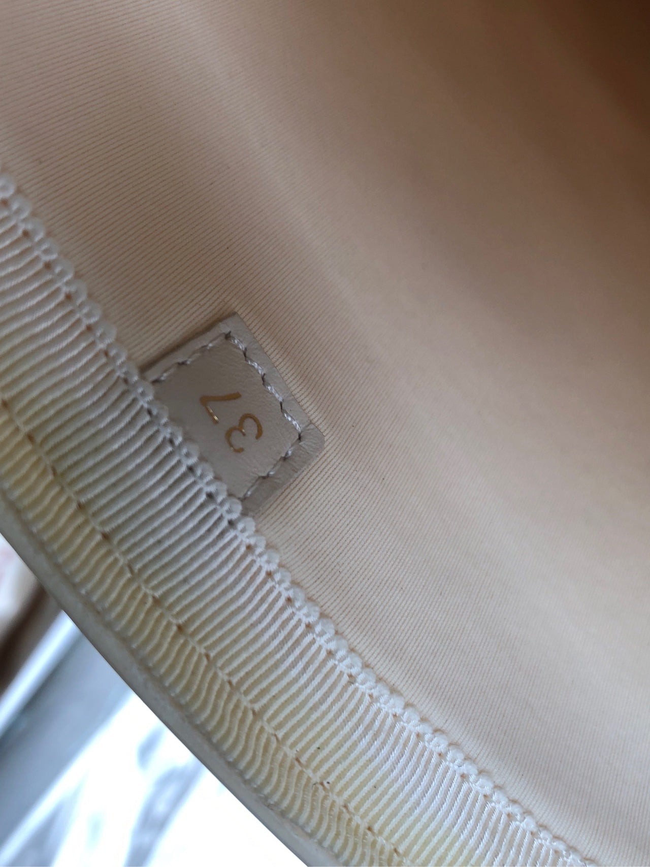 Valentino White