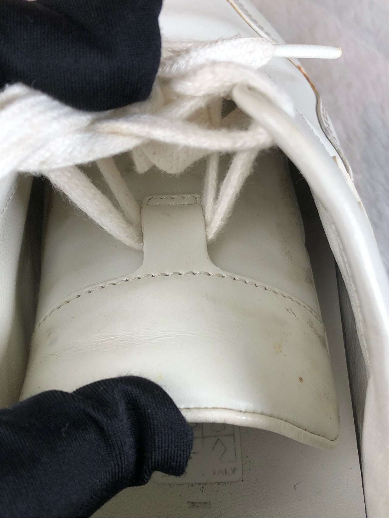 Gucci White Athletic sneakers