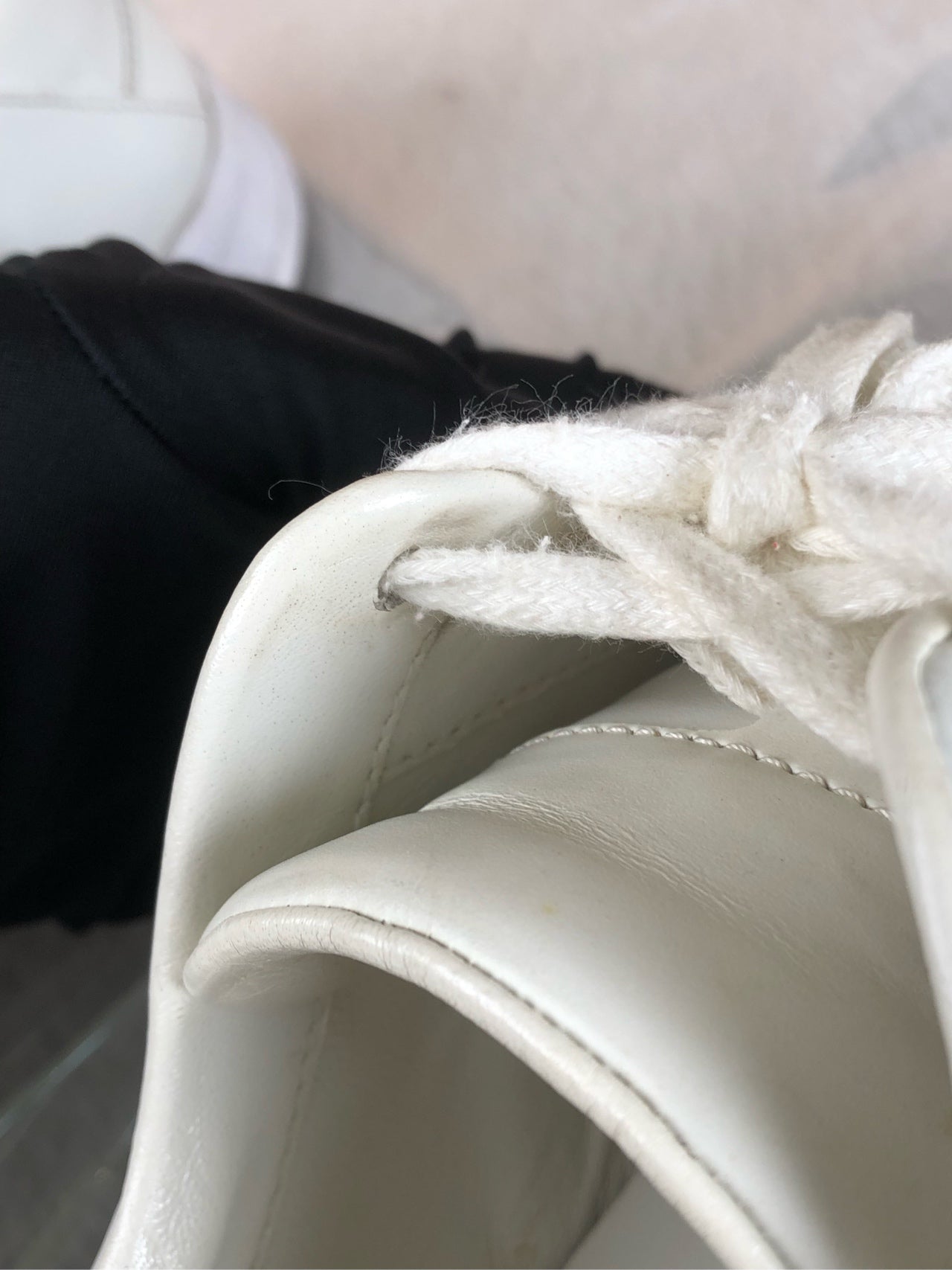 Gucci White Athletic sneakers