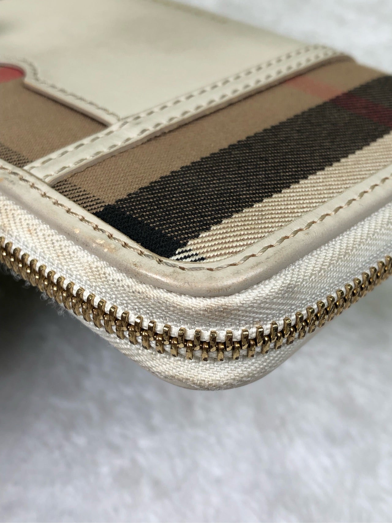 Burberry White
