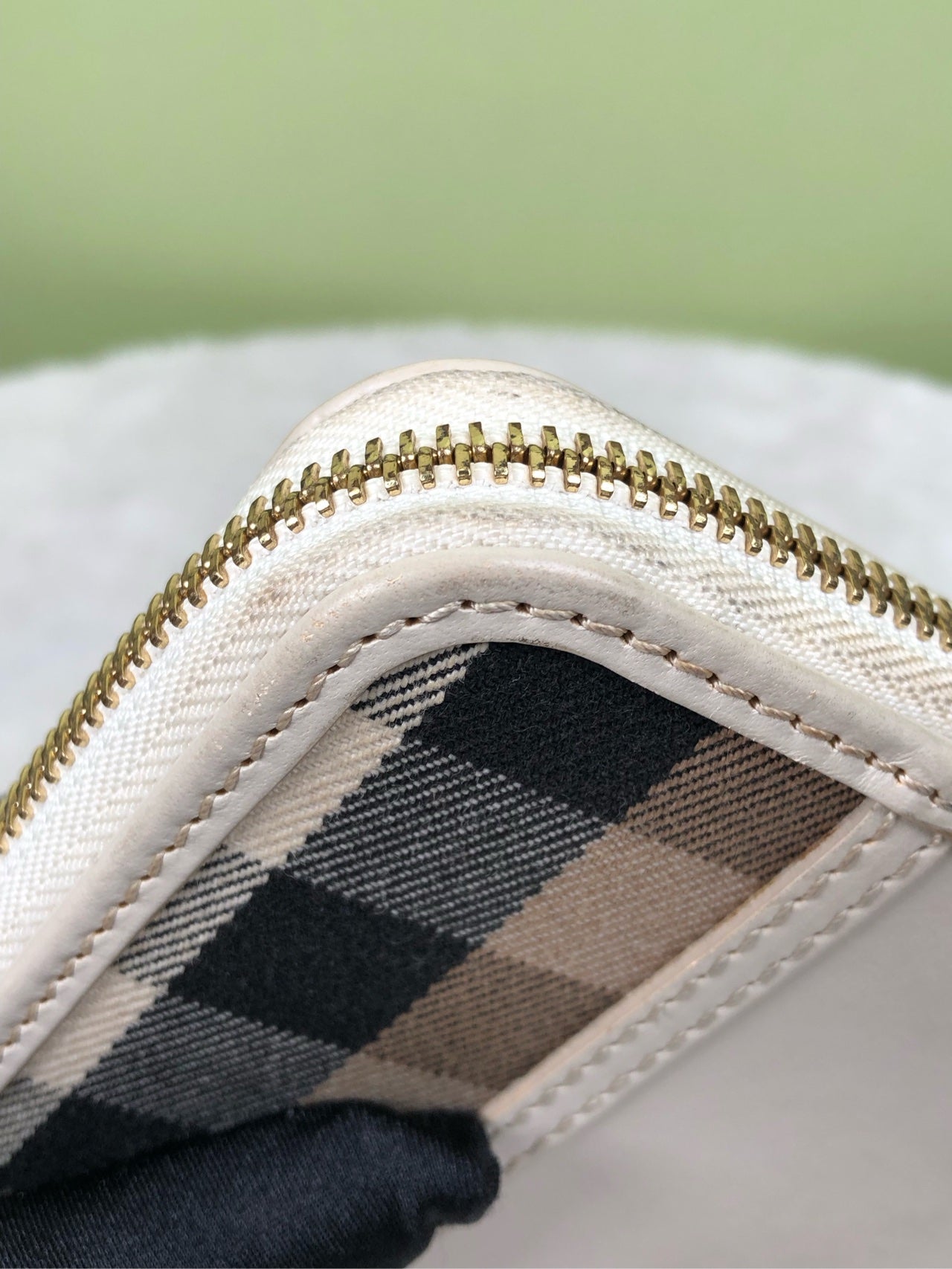 Burberry White