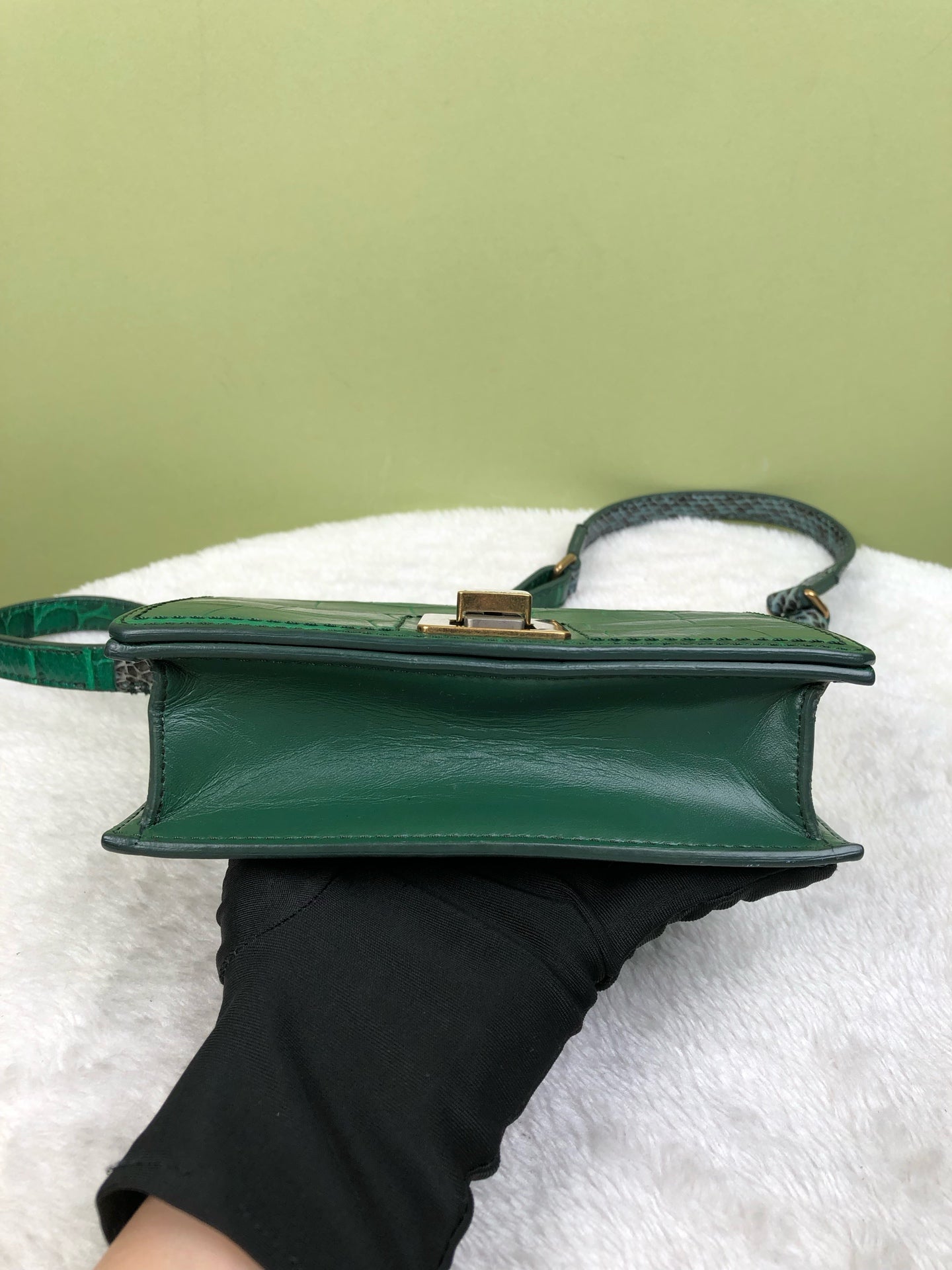 空白 Green Crossbody