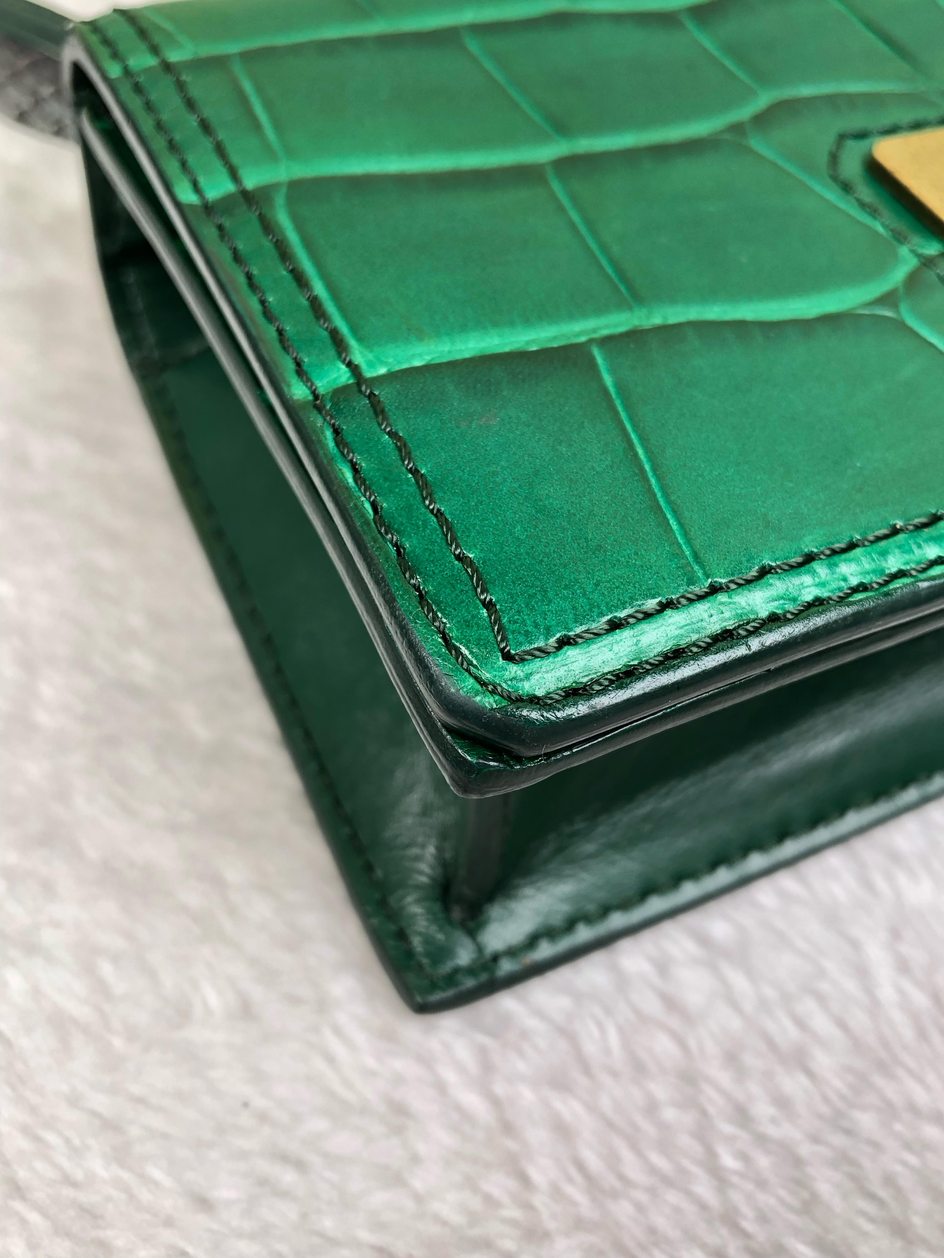 空白 Green Crossbody