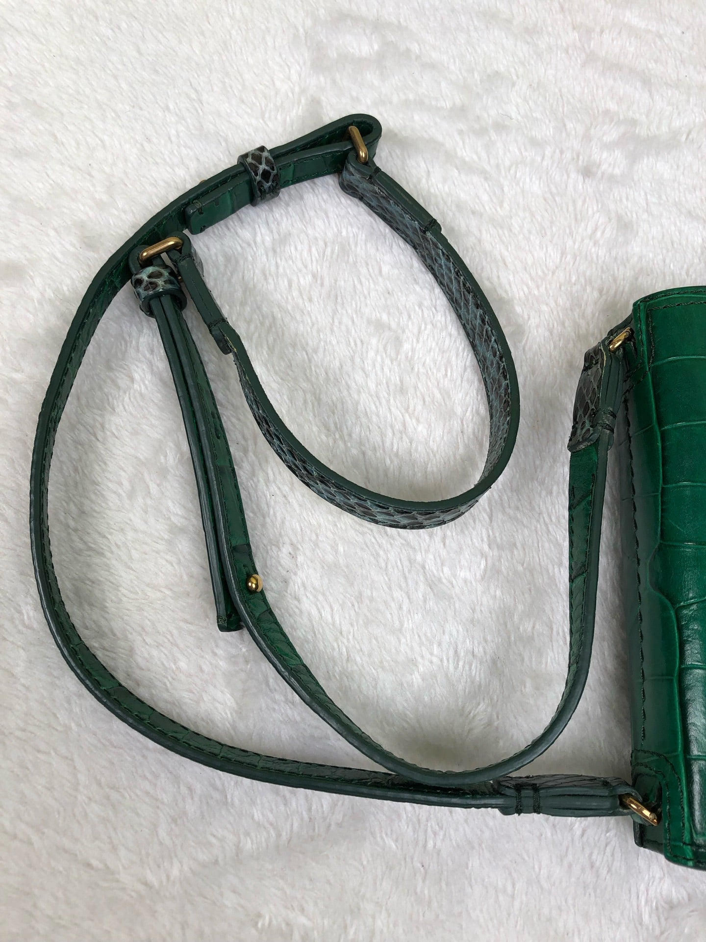 空白 Green Crossbody