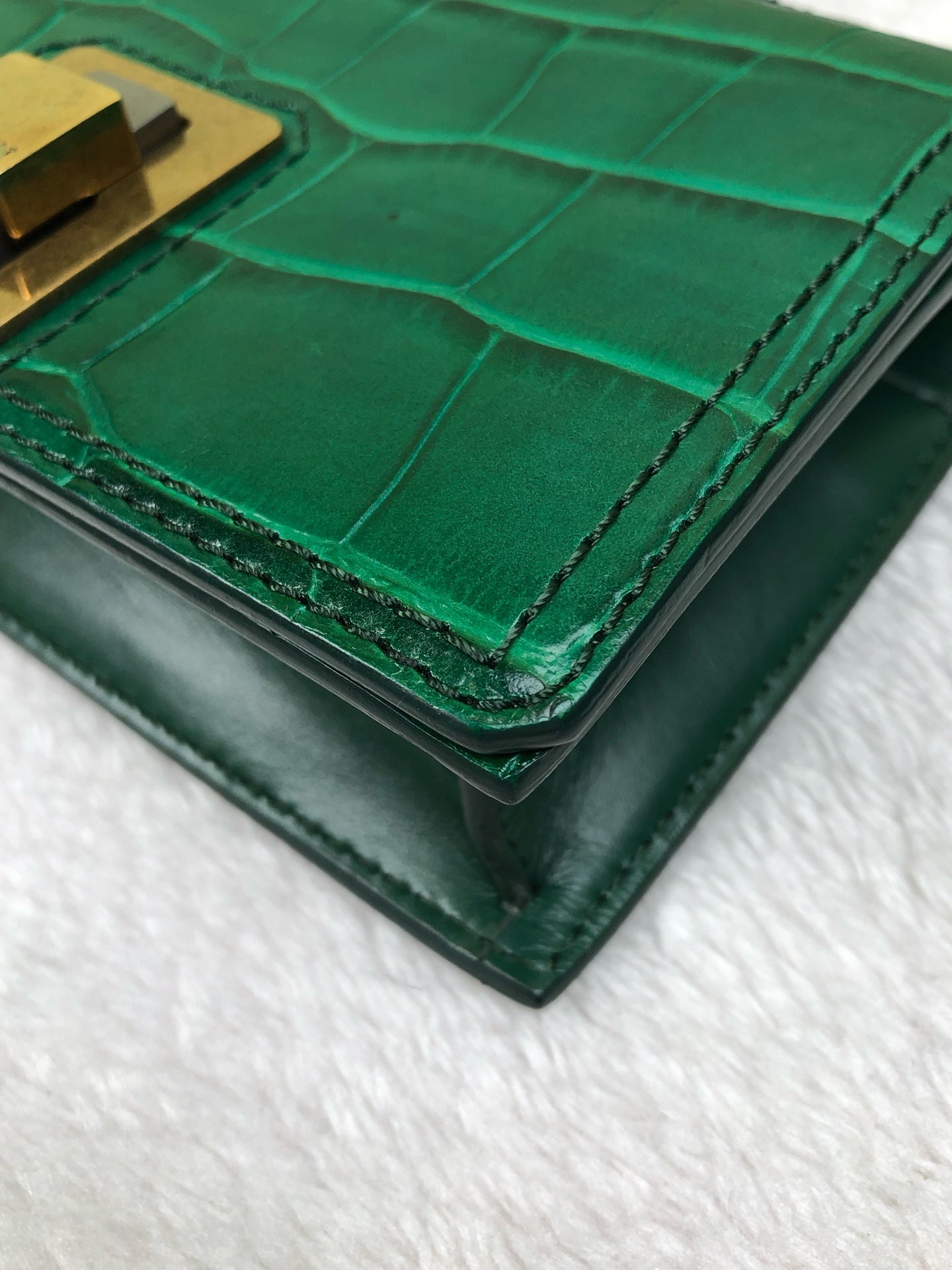 空白 Green Crossbody