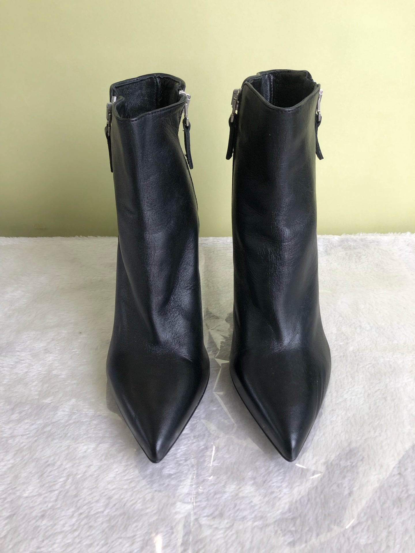 空白 Black Ankle boots