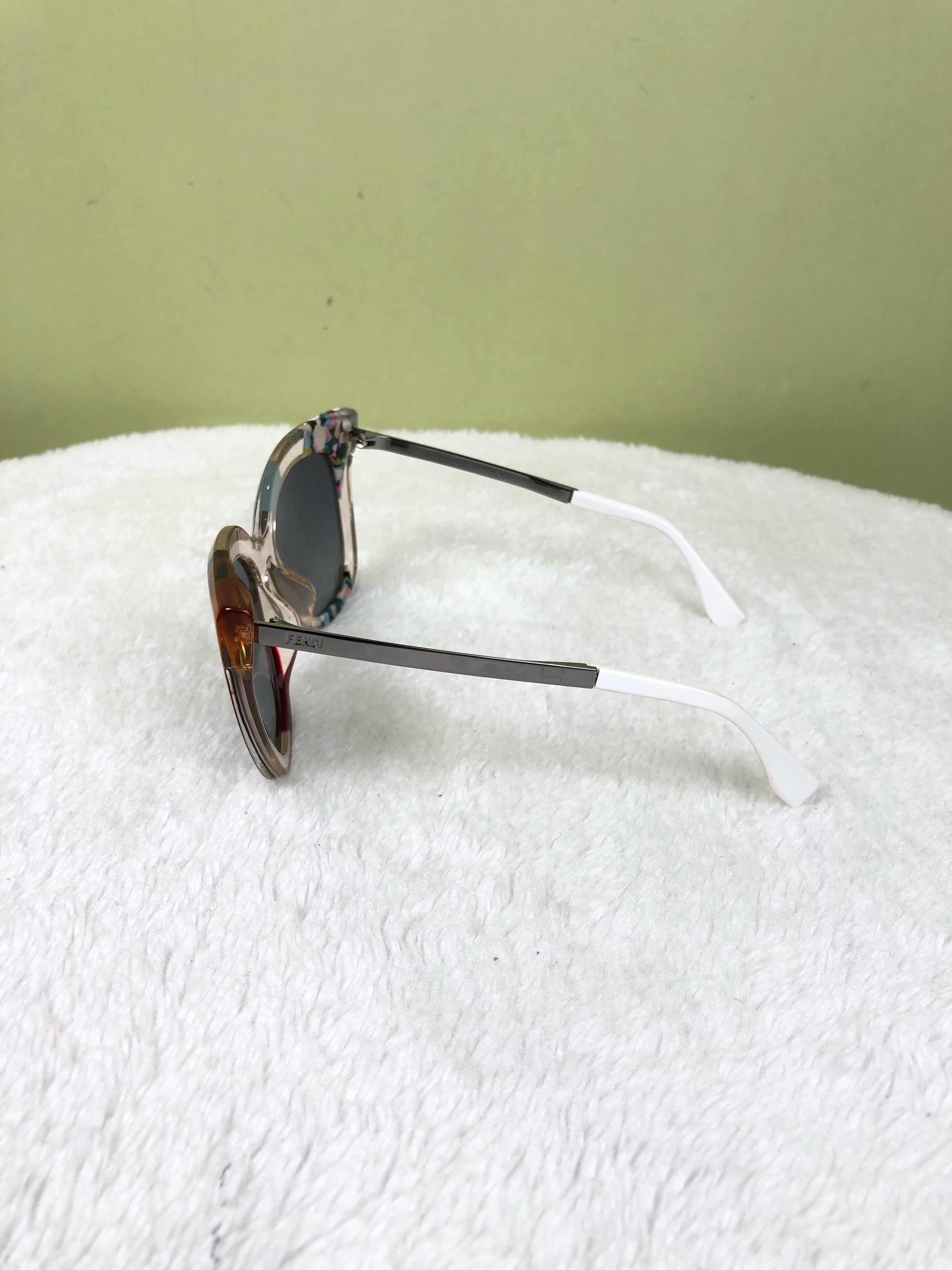 空白 Sunglasses