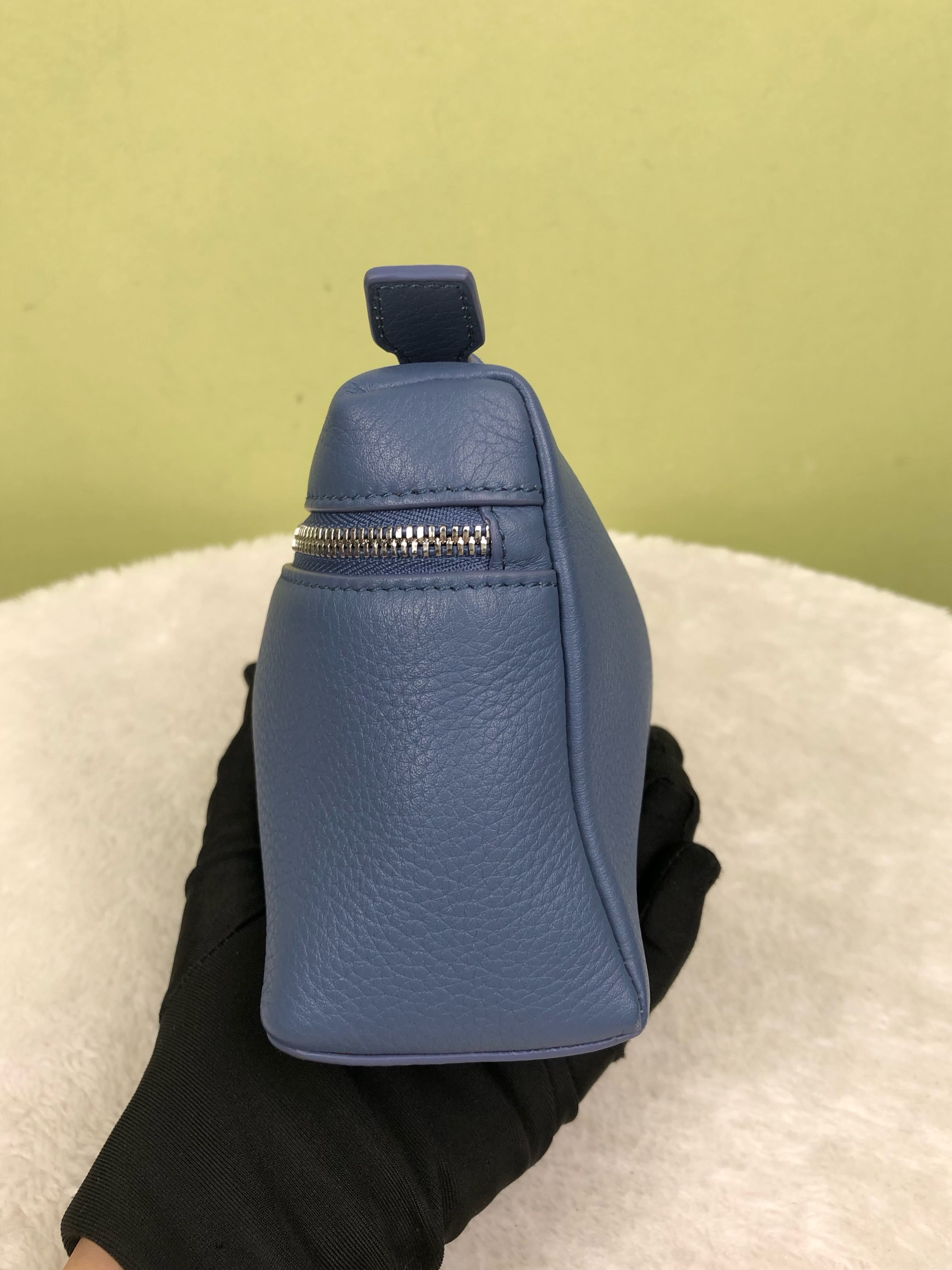 空白 Blue Crossbody