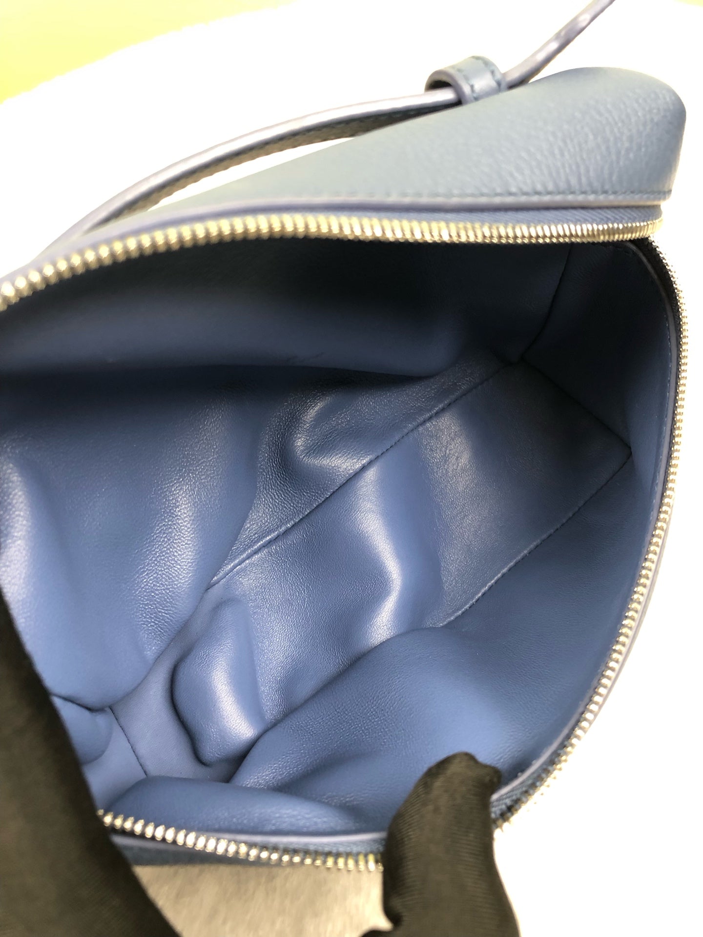 空白 Blue Crossbody