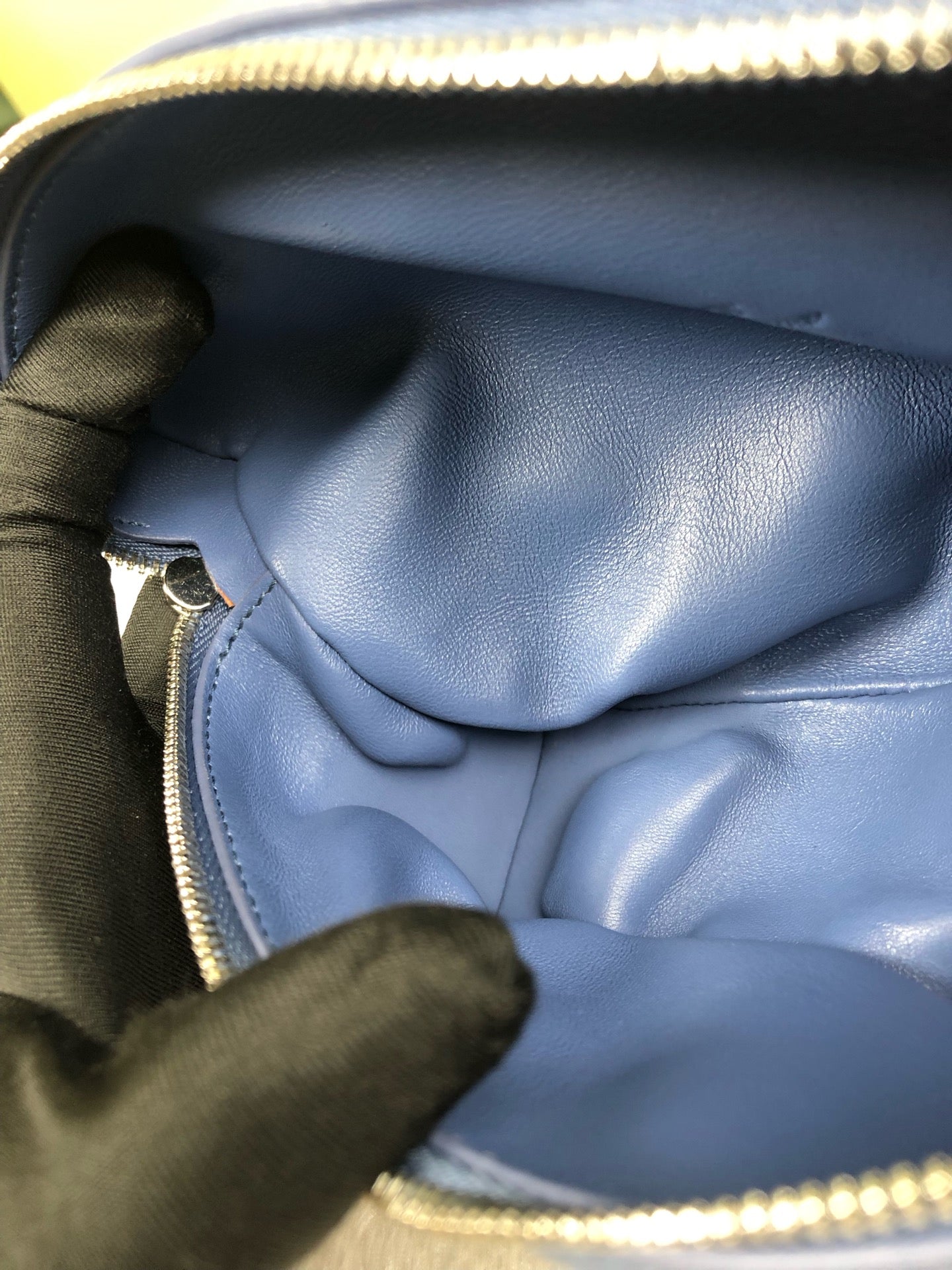 空白 Blue Crossbody