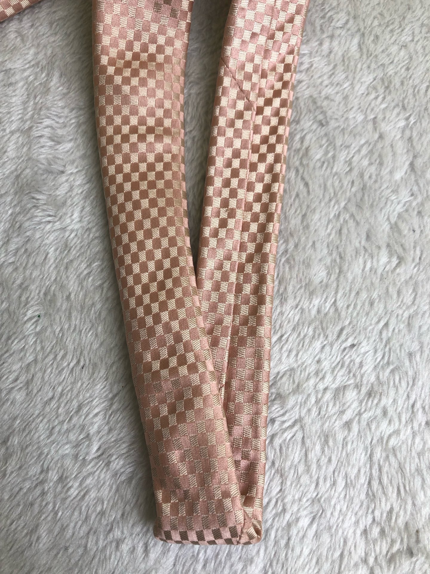 Louis Vuitton Pink Necktie