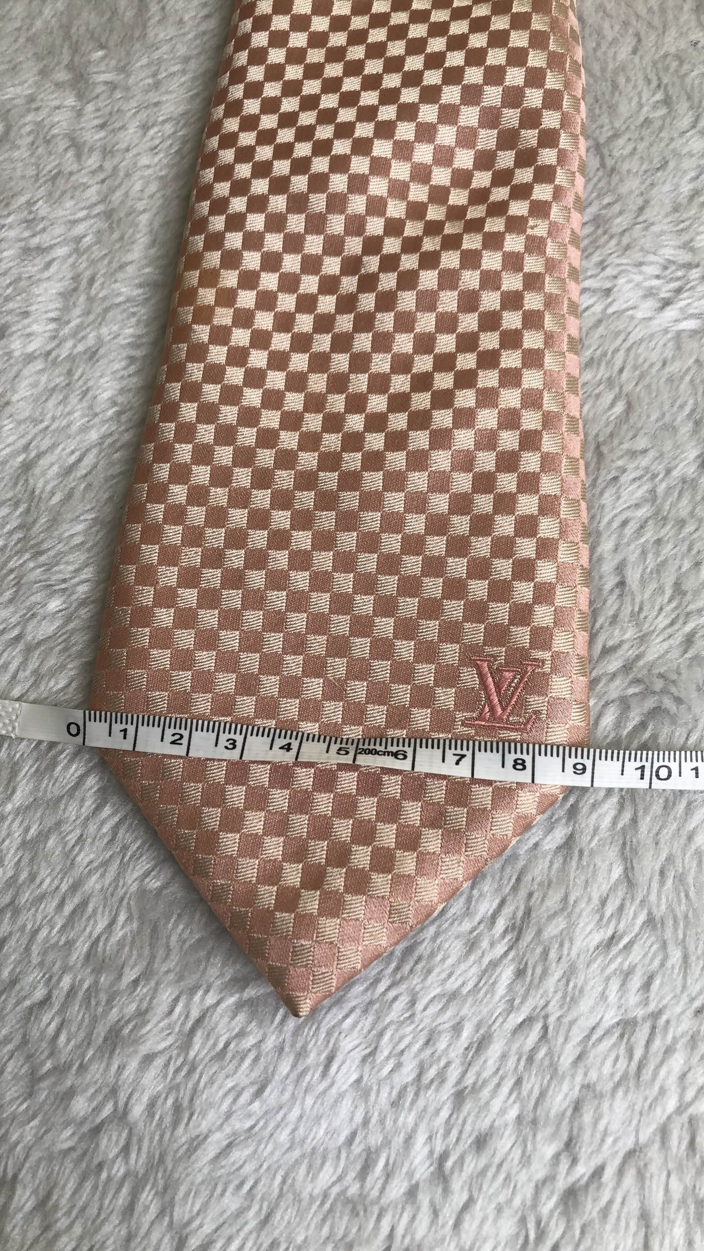 Louis Vuitton Pink Necktie