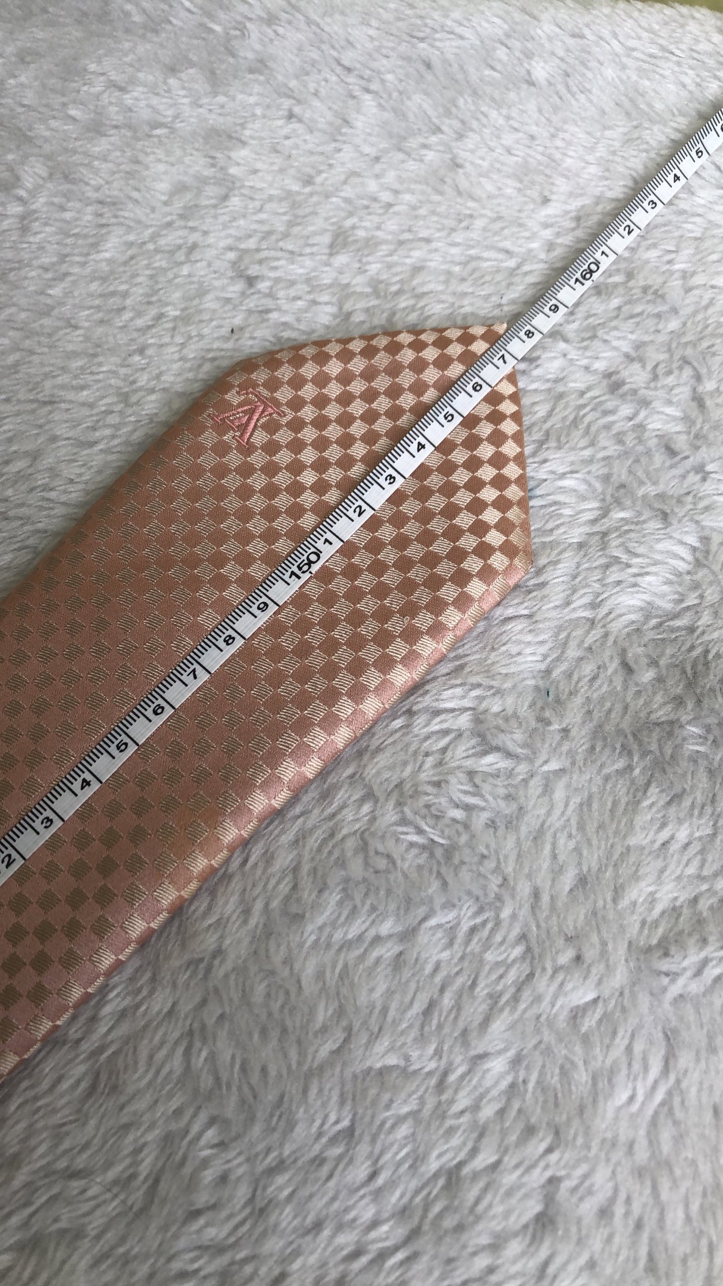 Louis Vuitton Pink Necktie