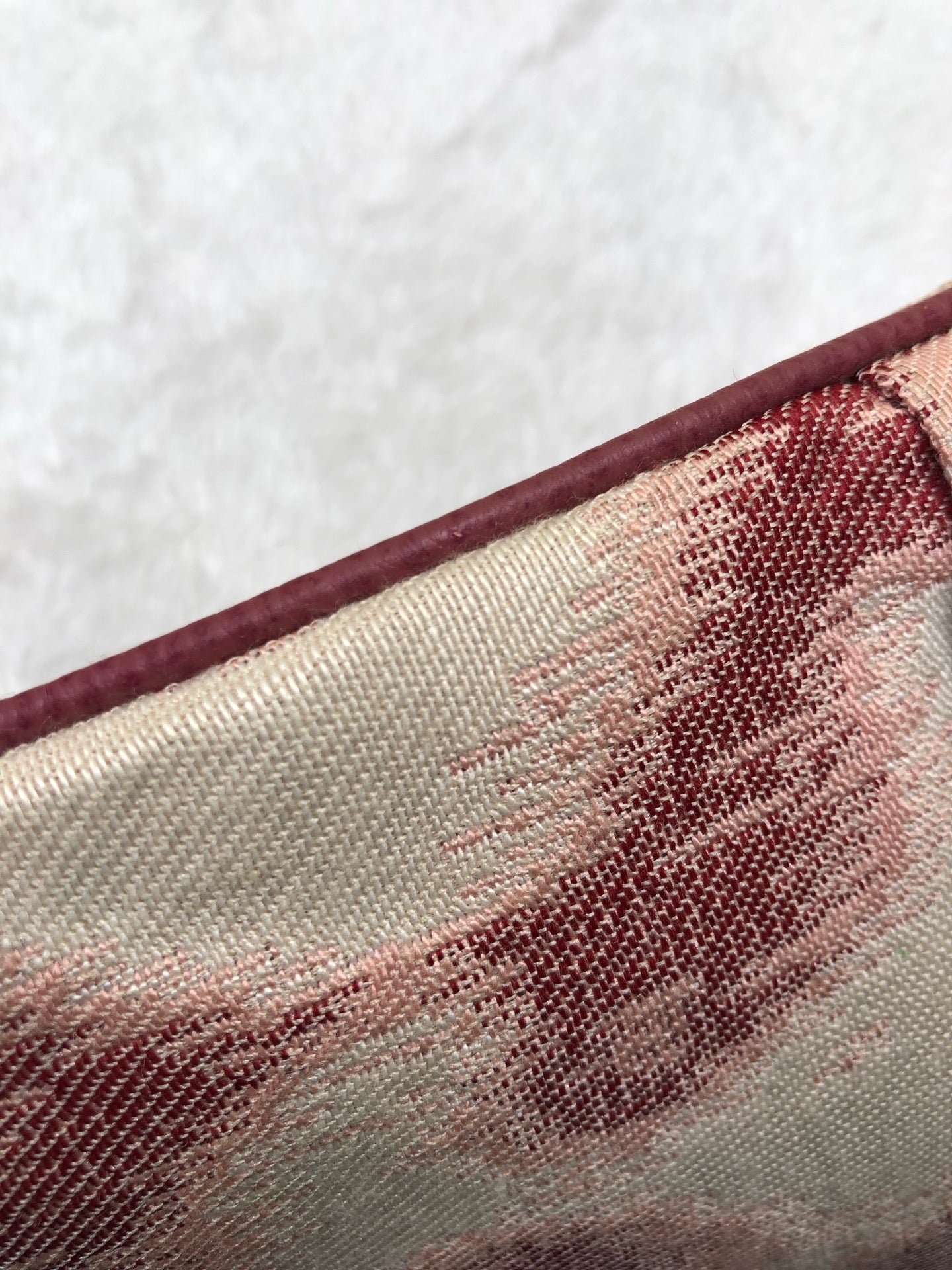 空白 Pink Crossbody