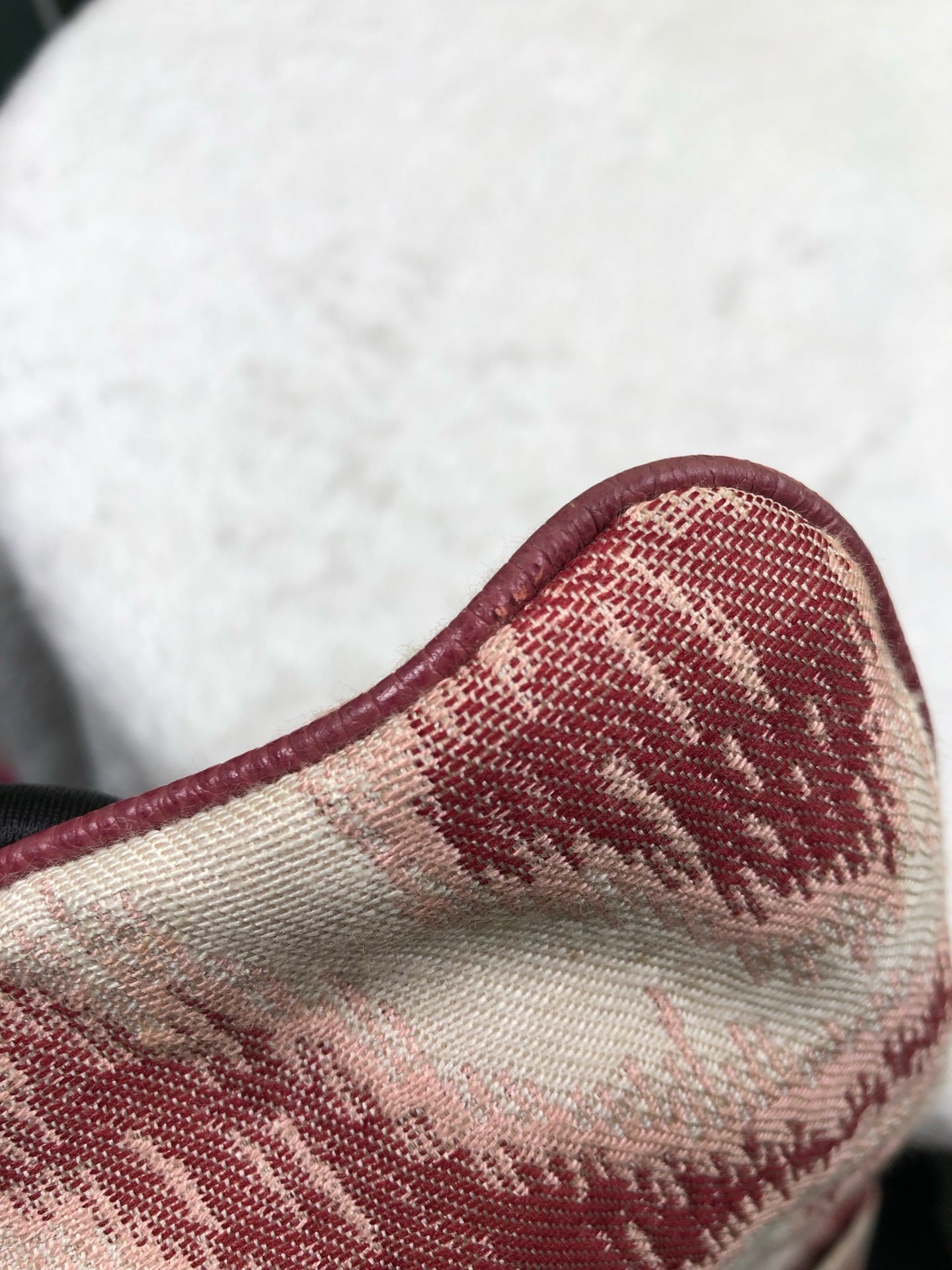 空白 Pink Crossbody