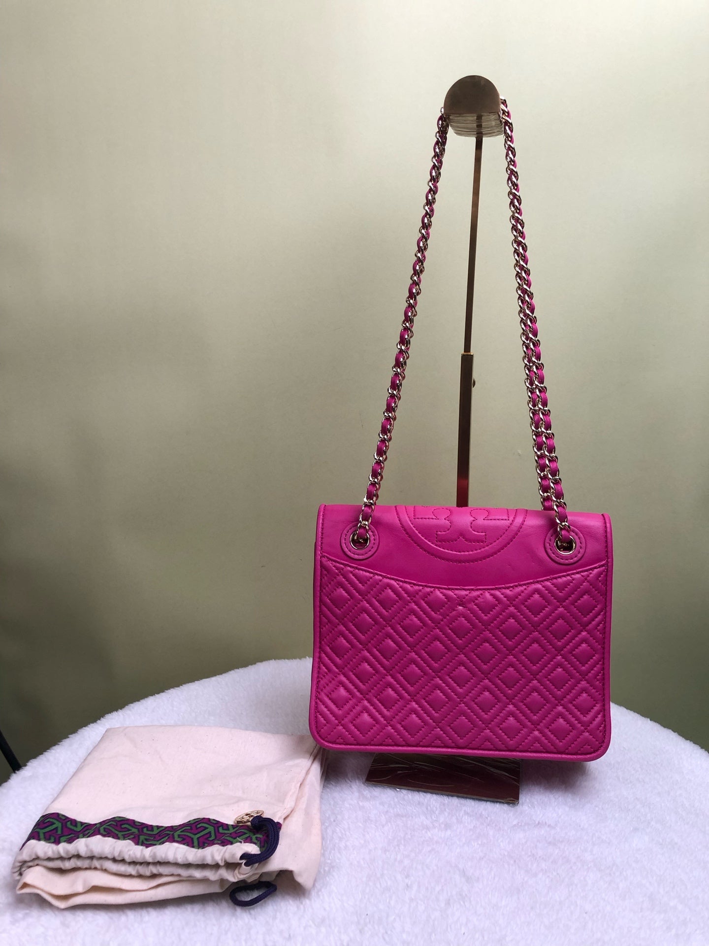 空白 Red Shoulder Bag