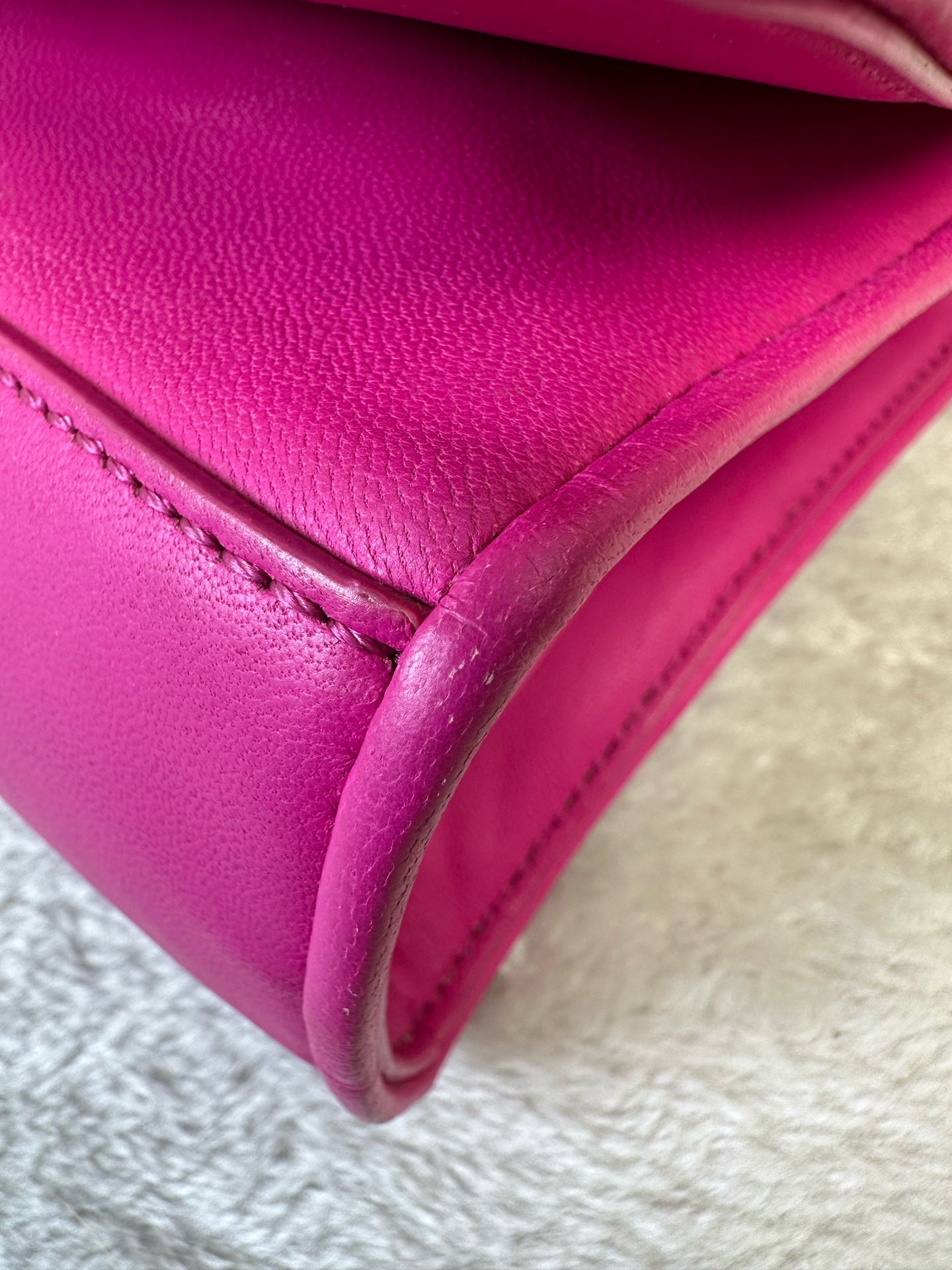 空白 Red Shoulder Bag