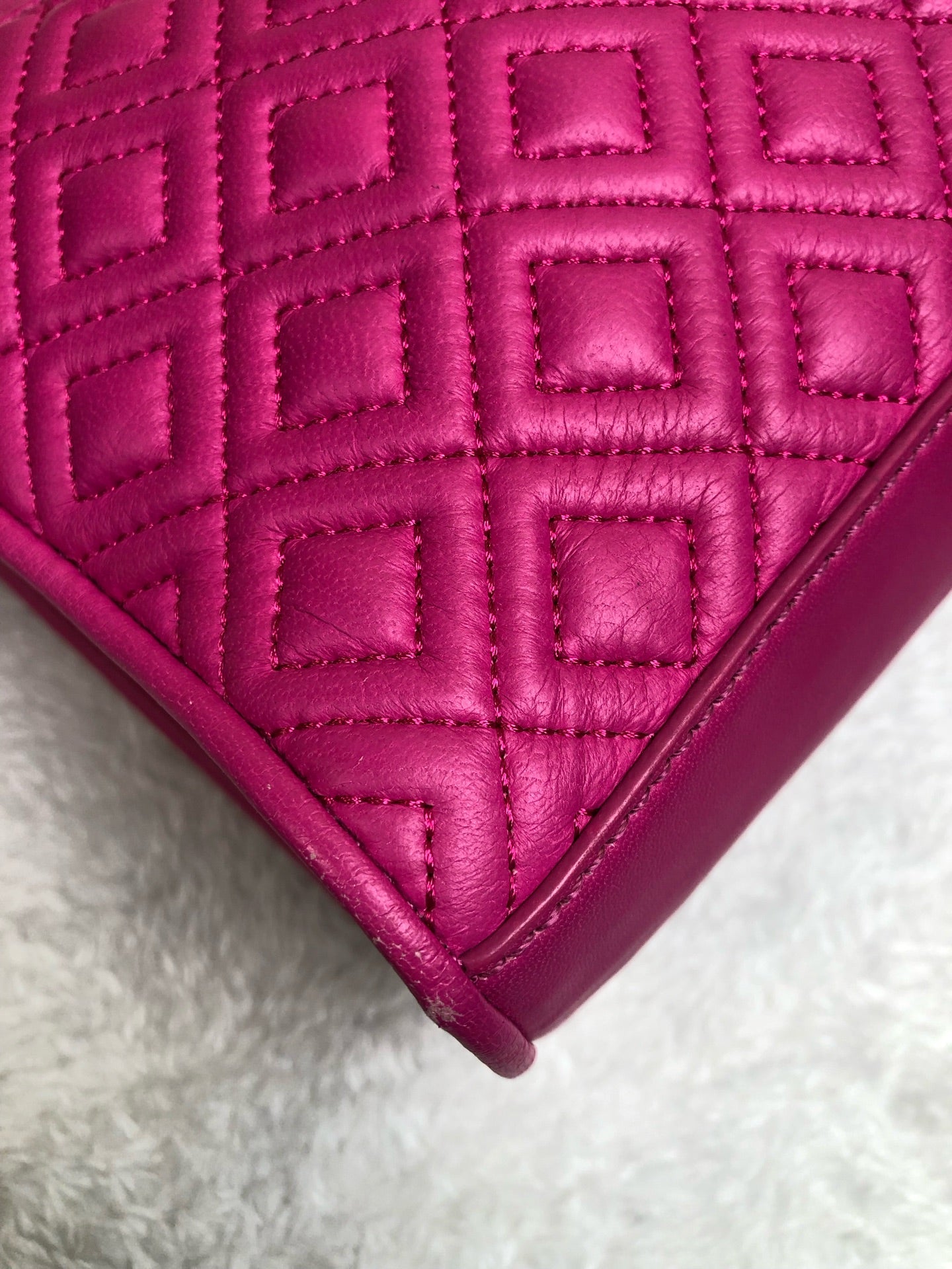空白 Red Shoulder Bag