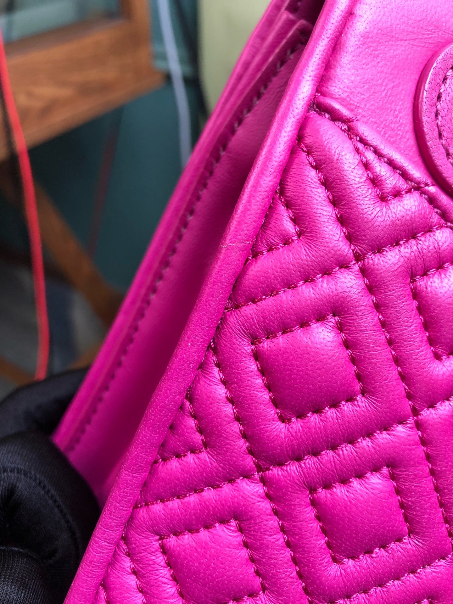 空白 Red Shoulder Bag