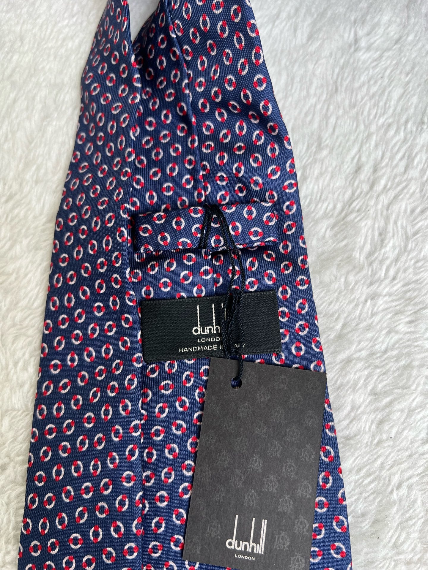 空白 Necktie