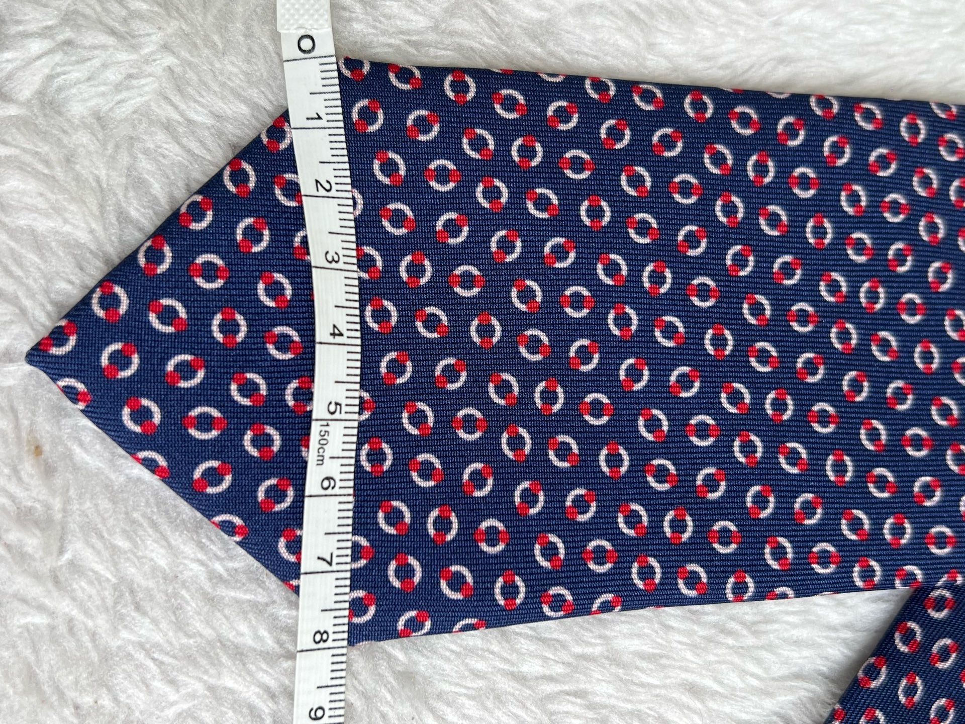 空白 Necktie