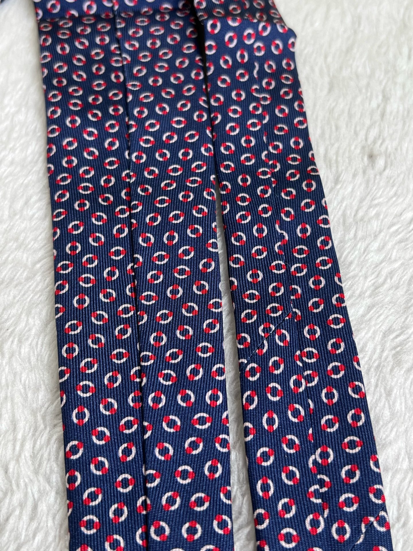空白 Necktie