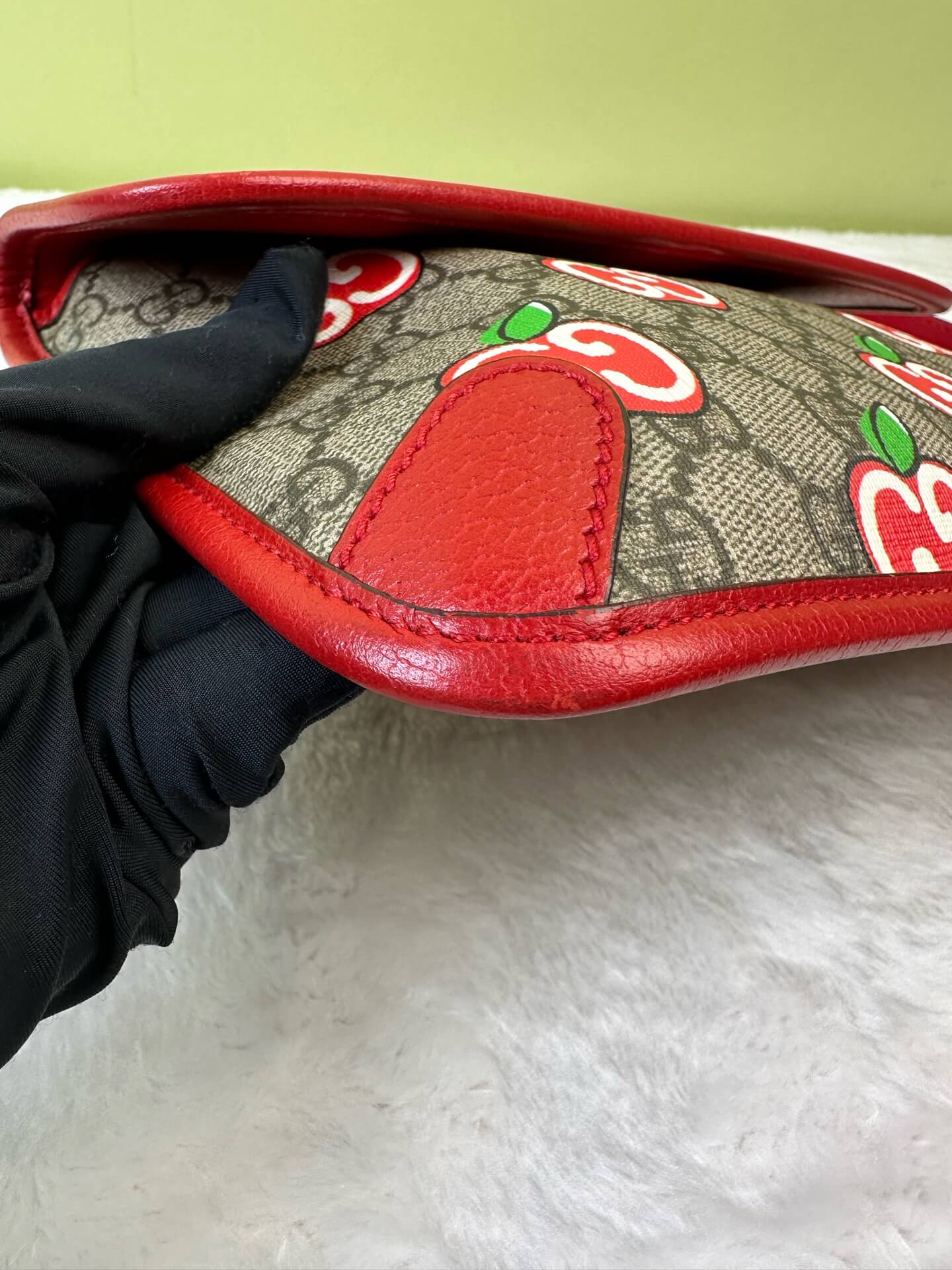 Gucci GG Supreme Belt Bag