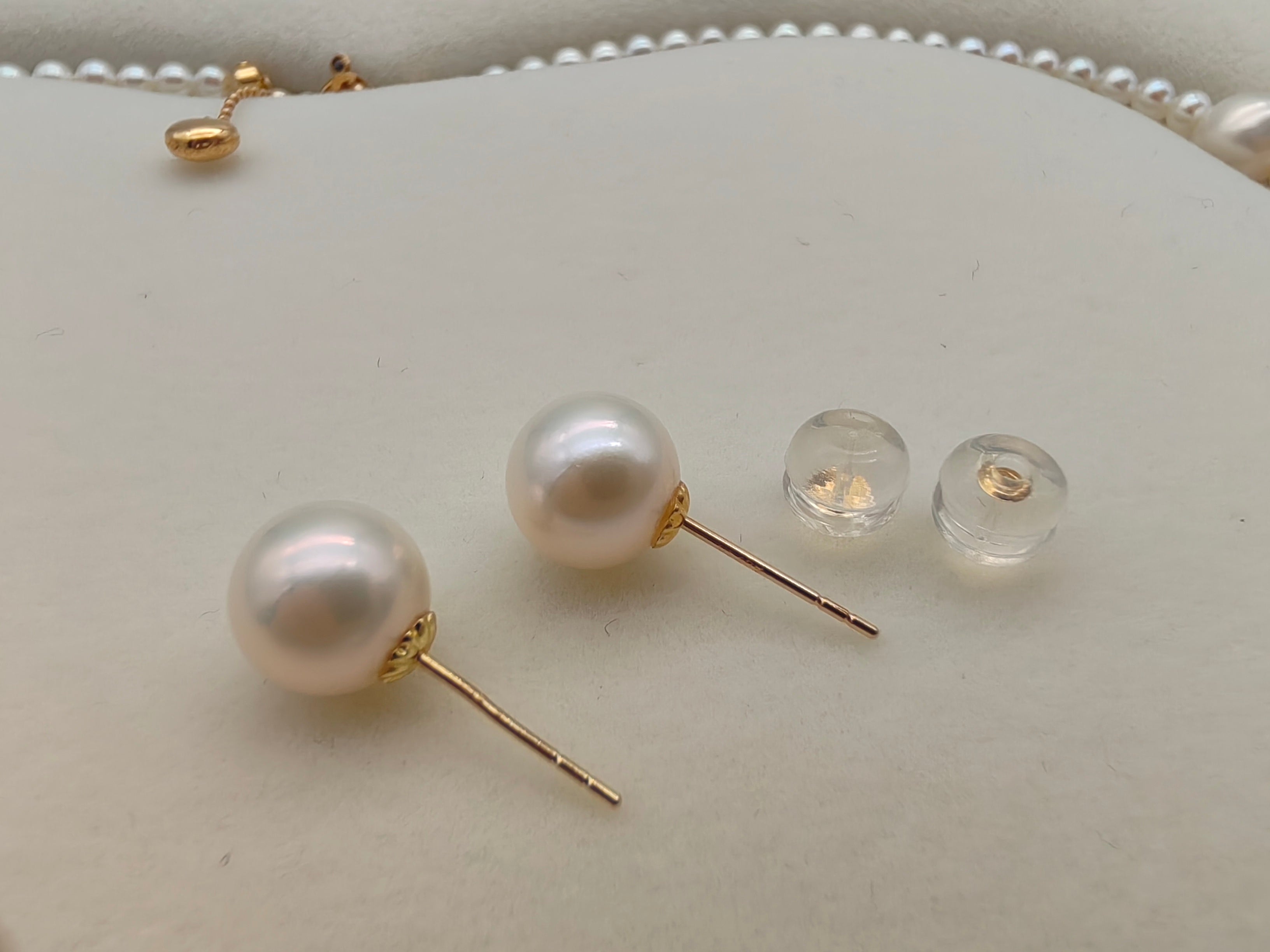 空白 Necklace