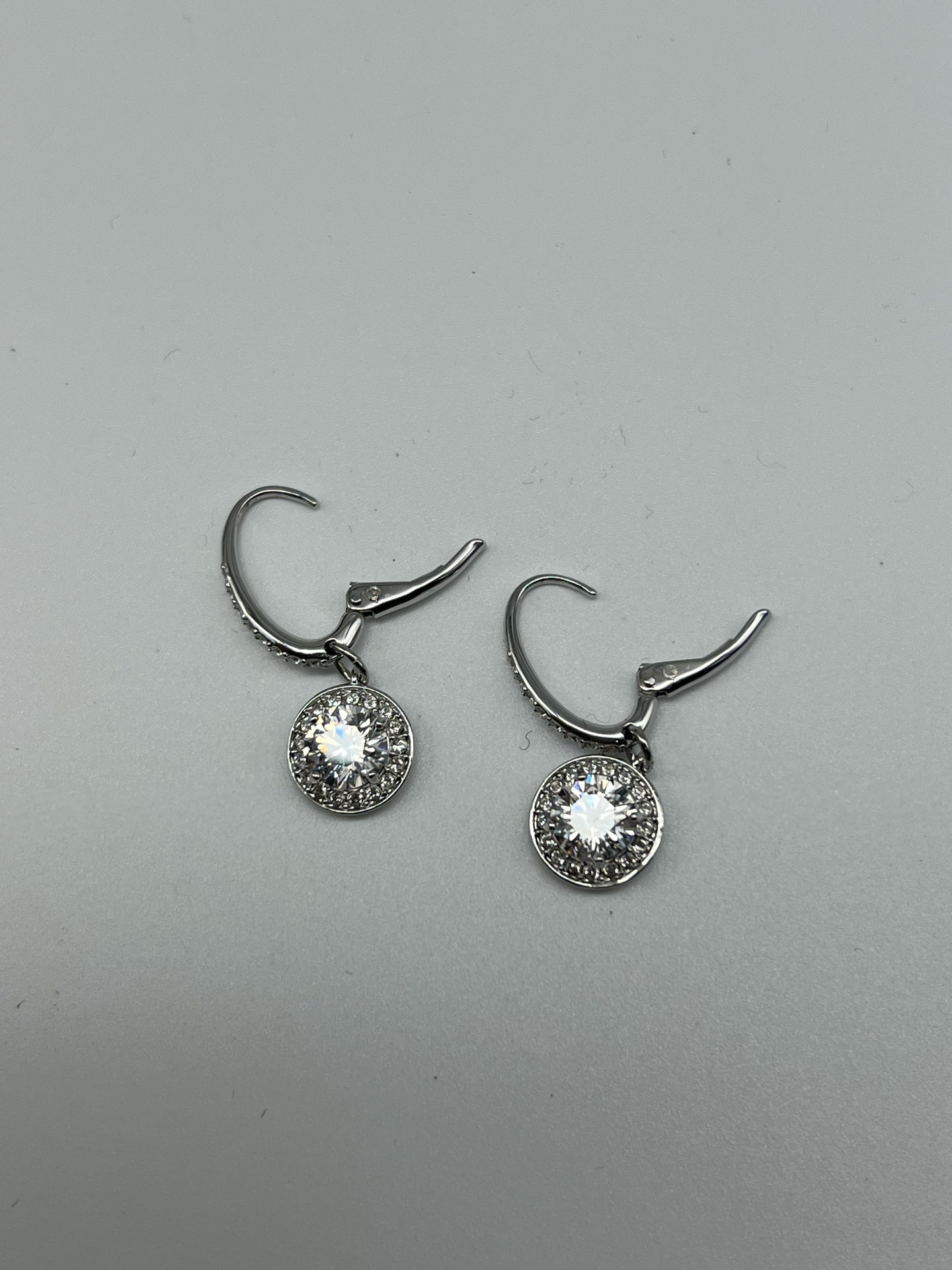 空白 Pendant