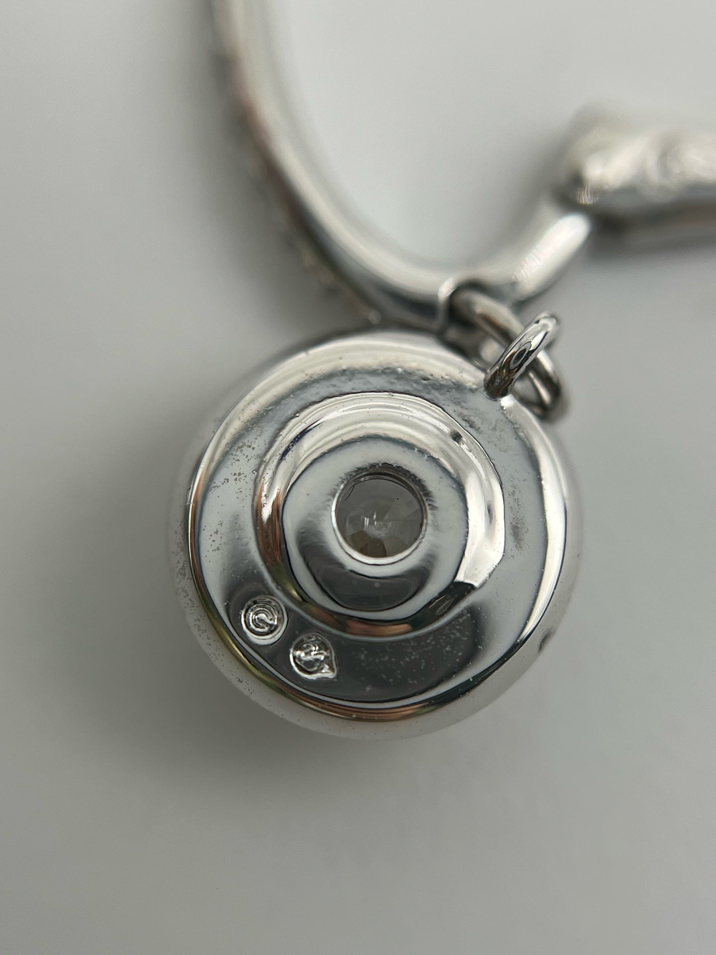 空白 Pendant
