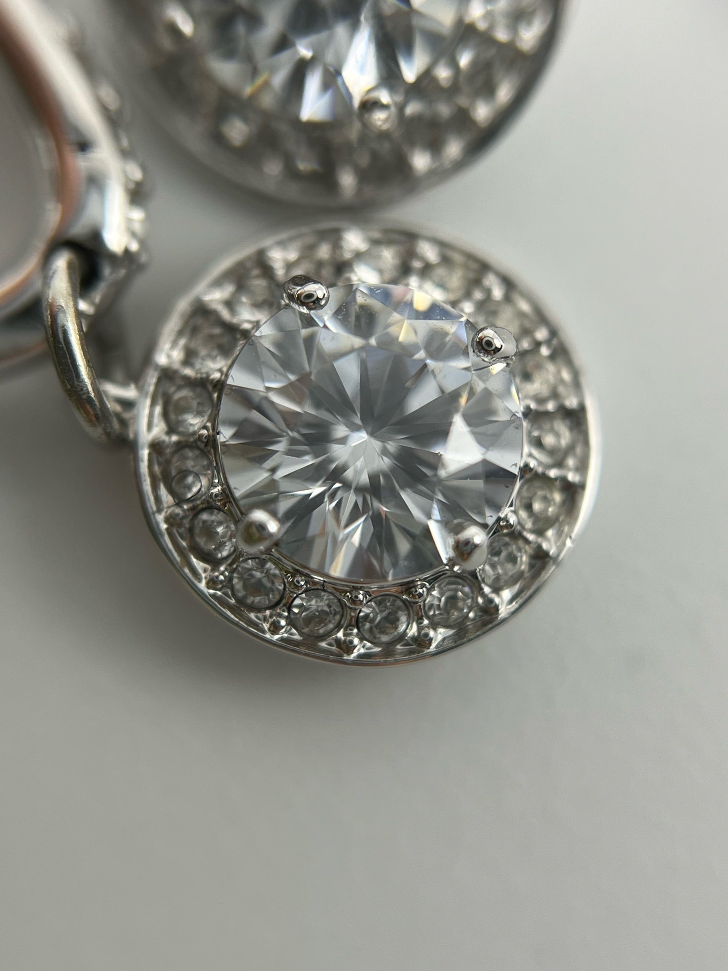 空白 Pendant