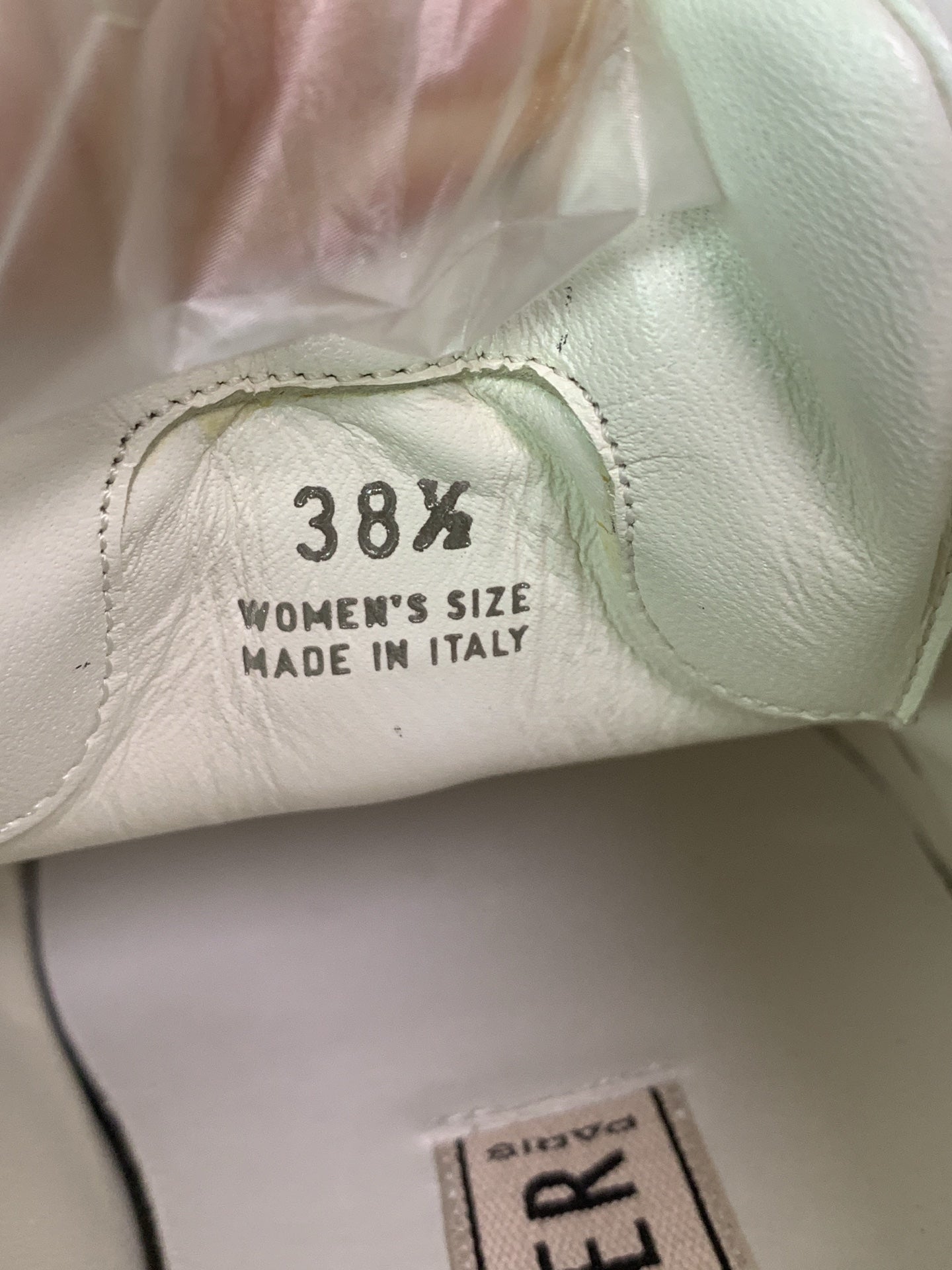 Roger Vivier Athletic sneakers 38.5