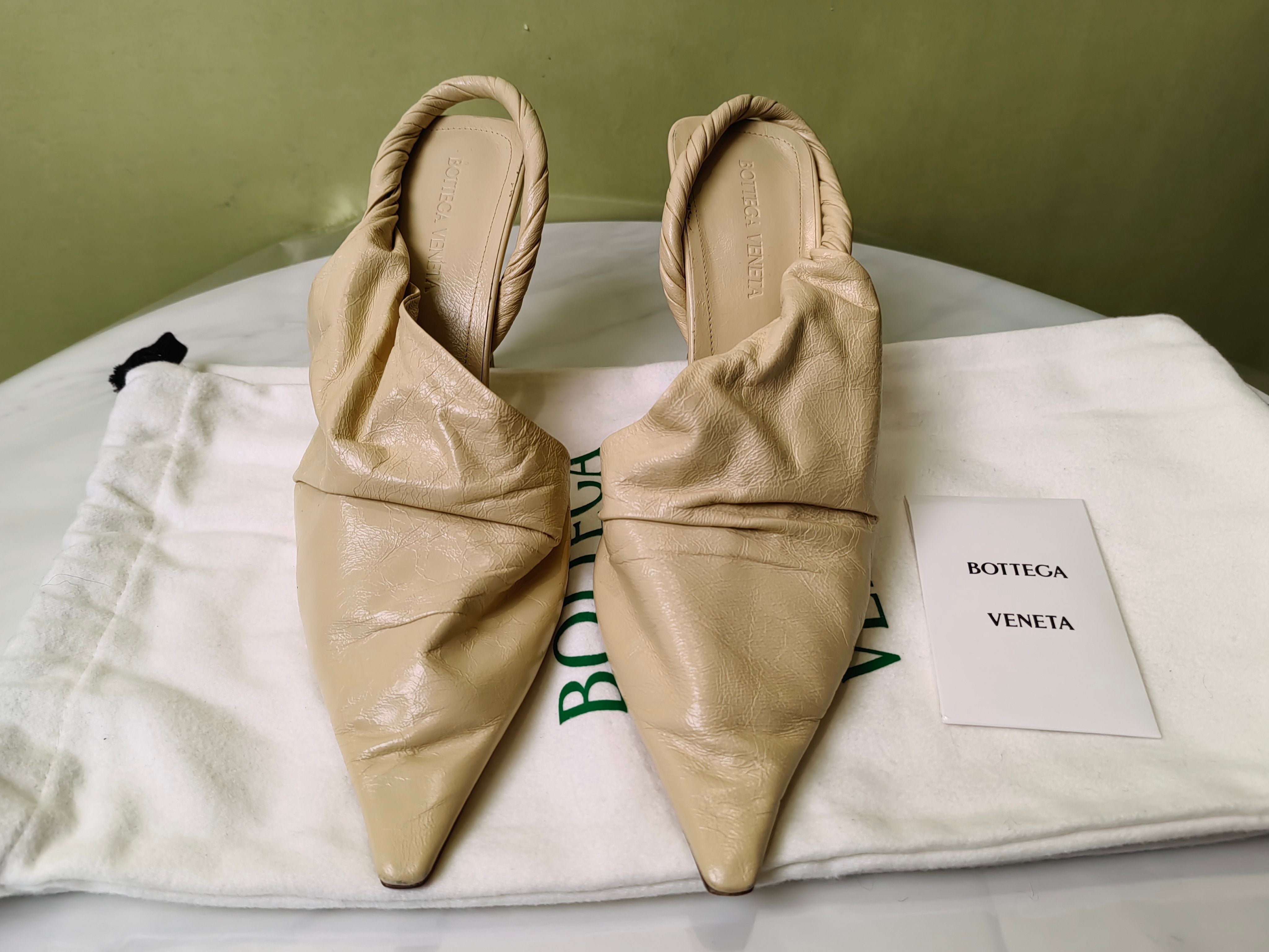 Bottega Veneta Beige
