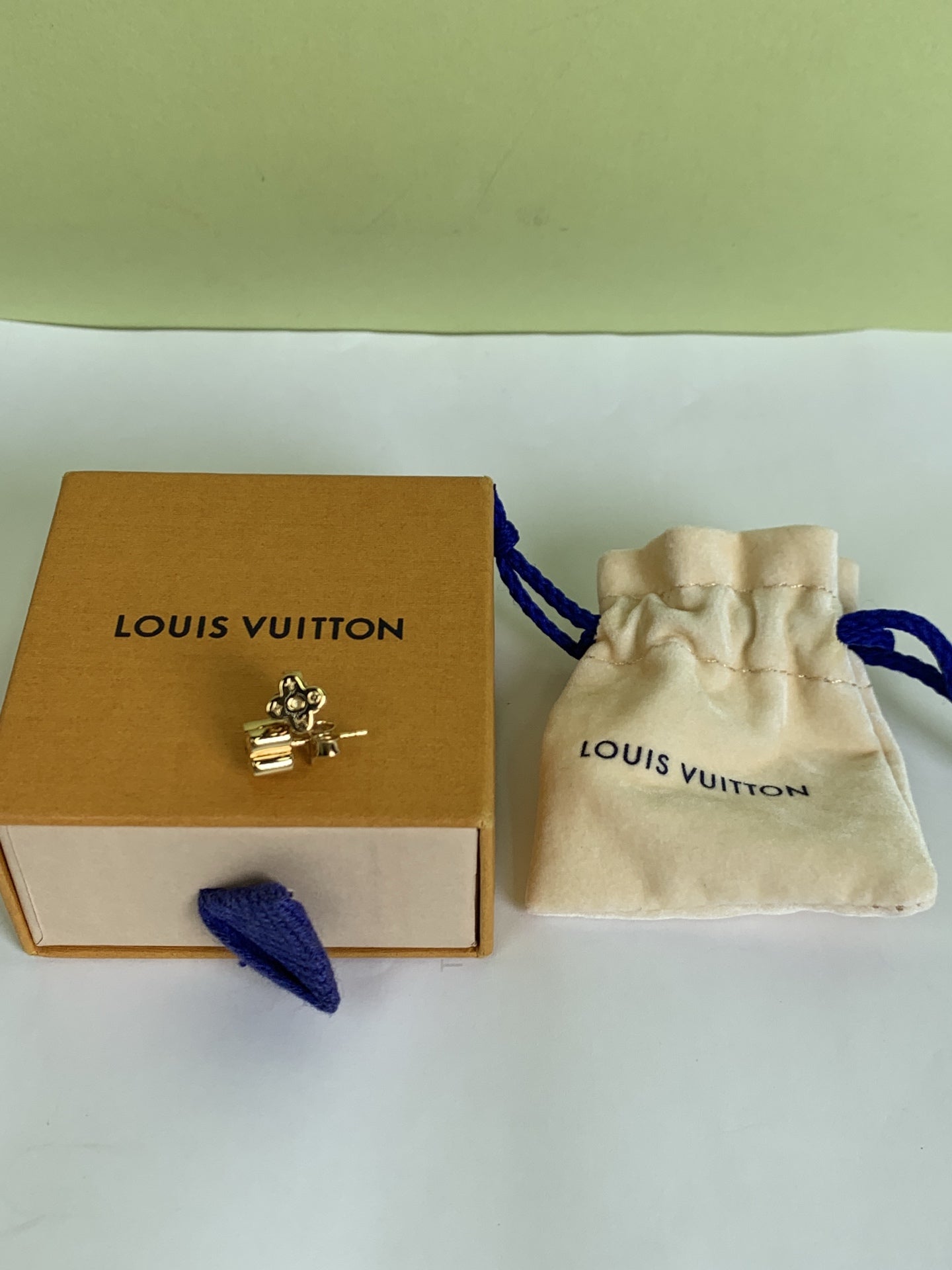 Louis Vuitton Gold