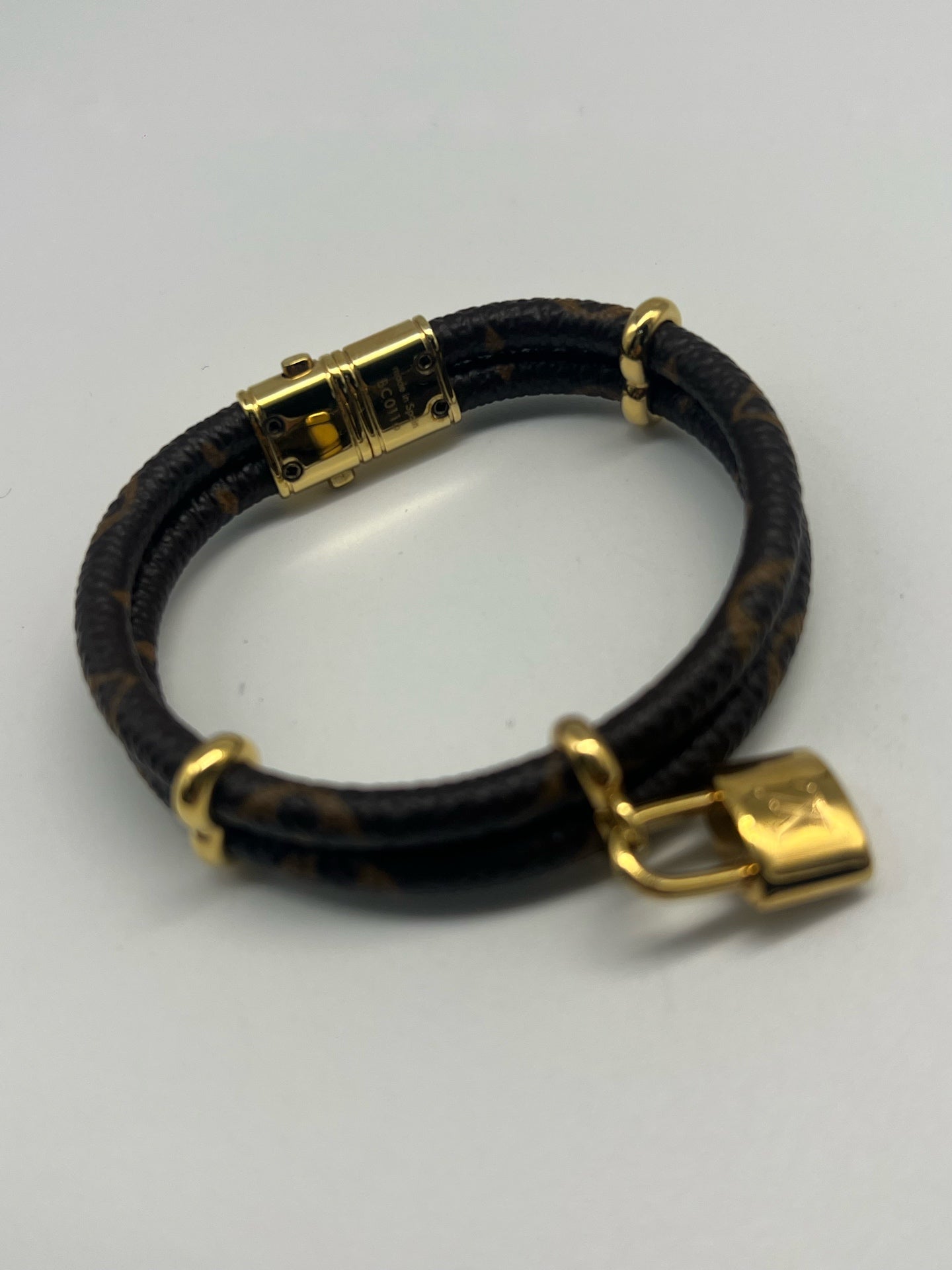 Louis Vuitton Gold Bangle