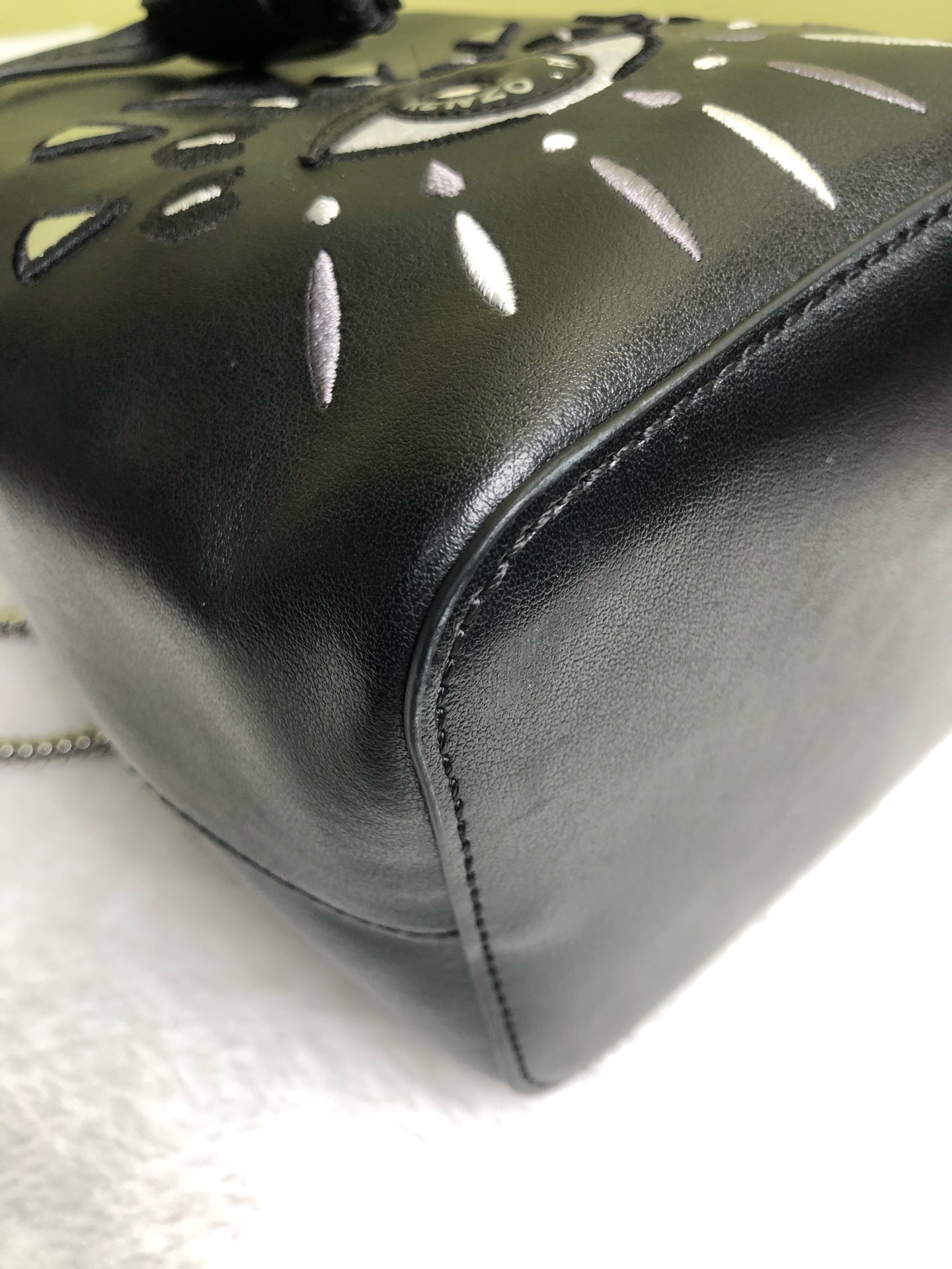 KENZO/肯佐 Black Bucket & Drawstring Bag