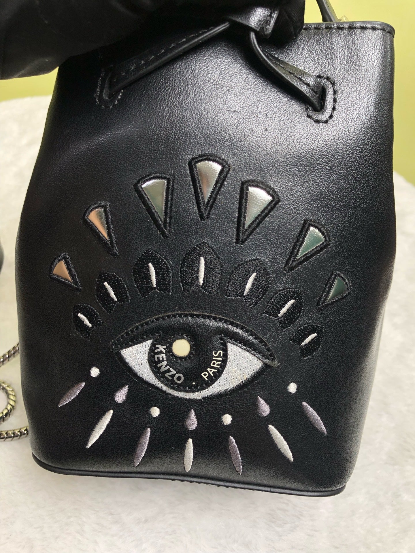KENZO/肯佐 Black Bucket & Drawstring Bag