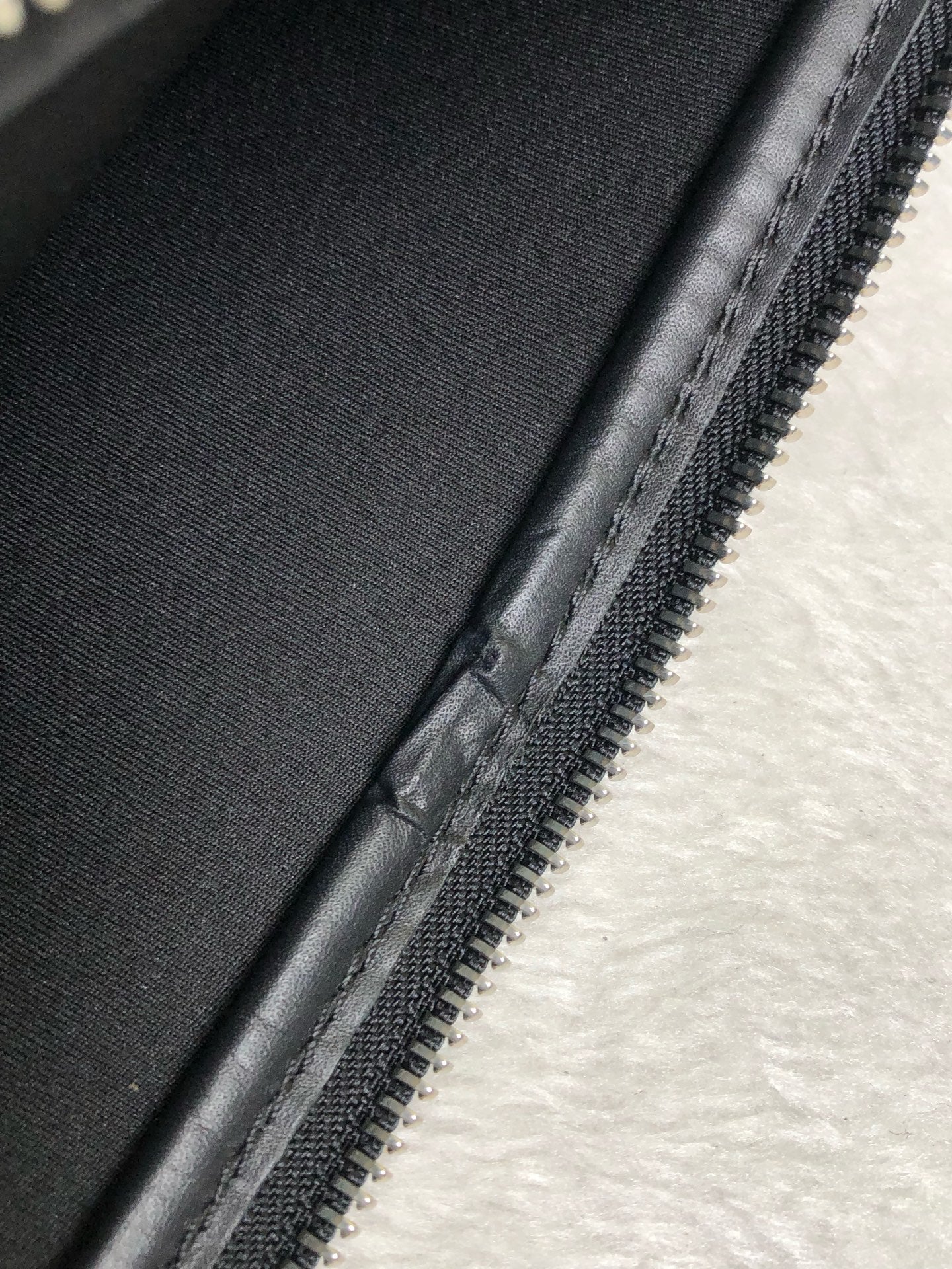KENZO/肯佐 Black Clutch
