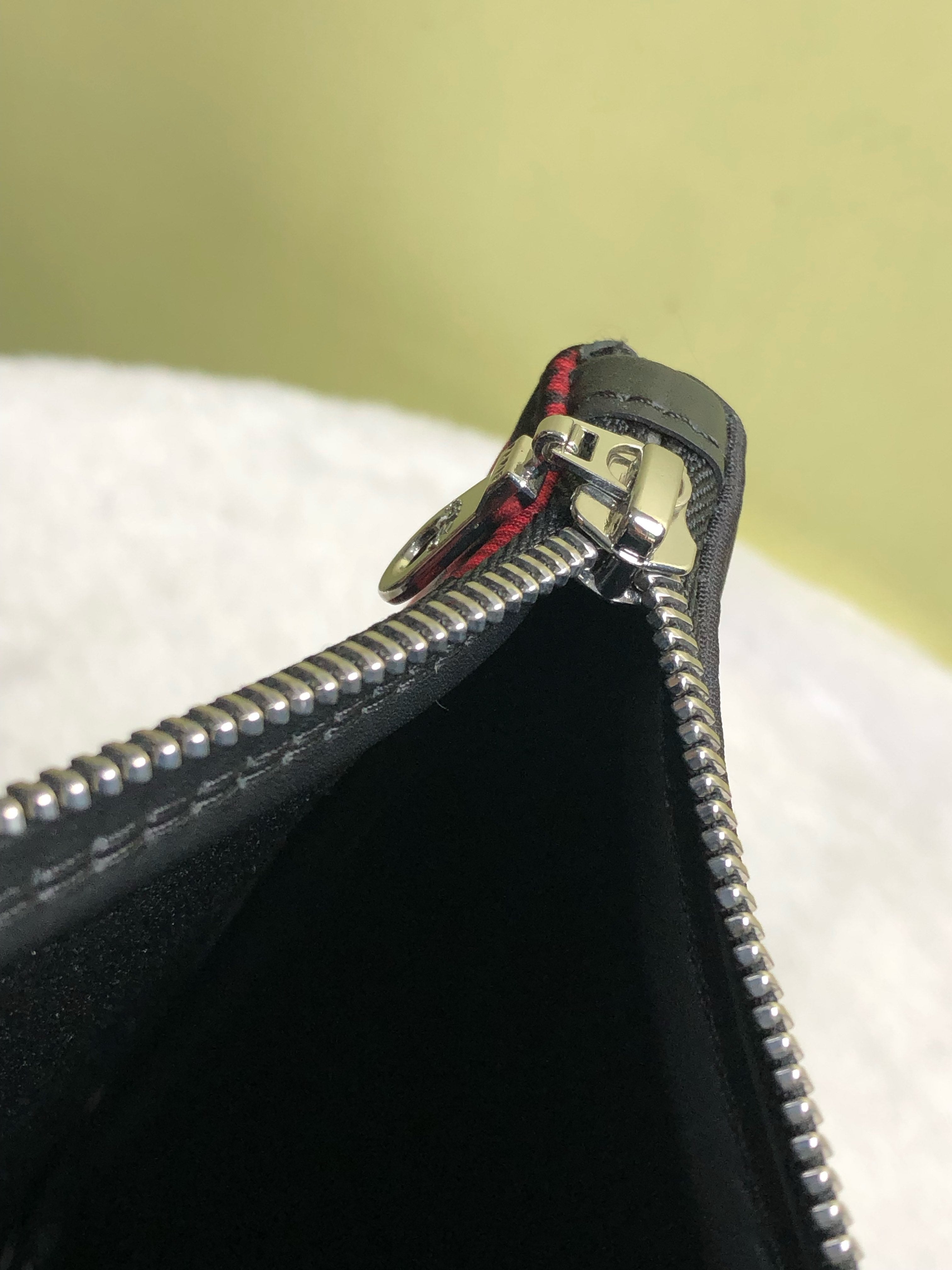 KENZO/肯佐 Black Clutch