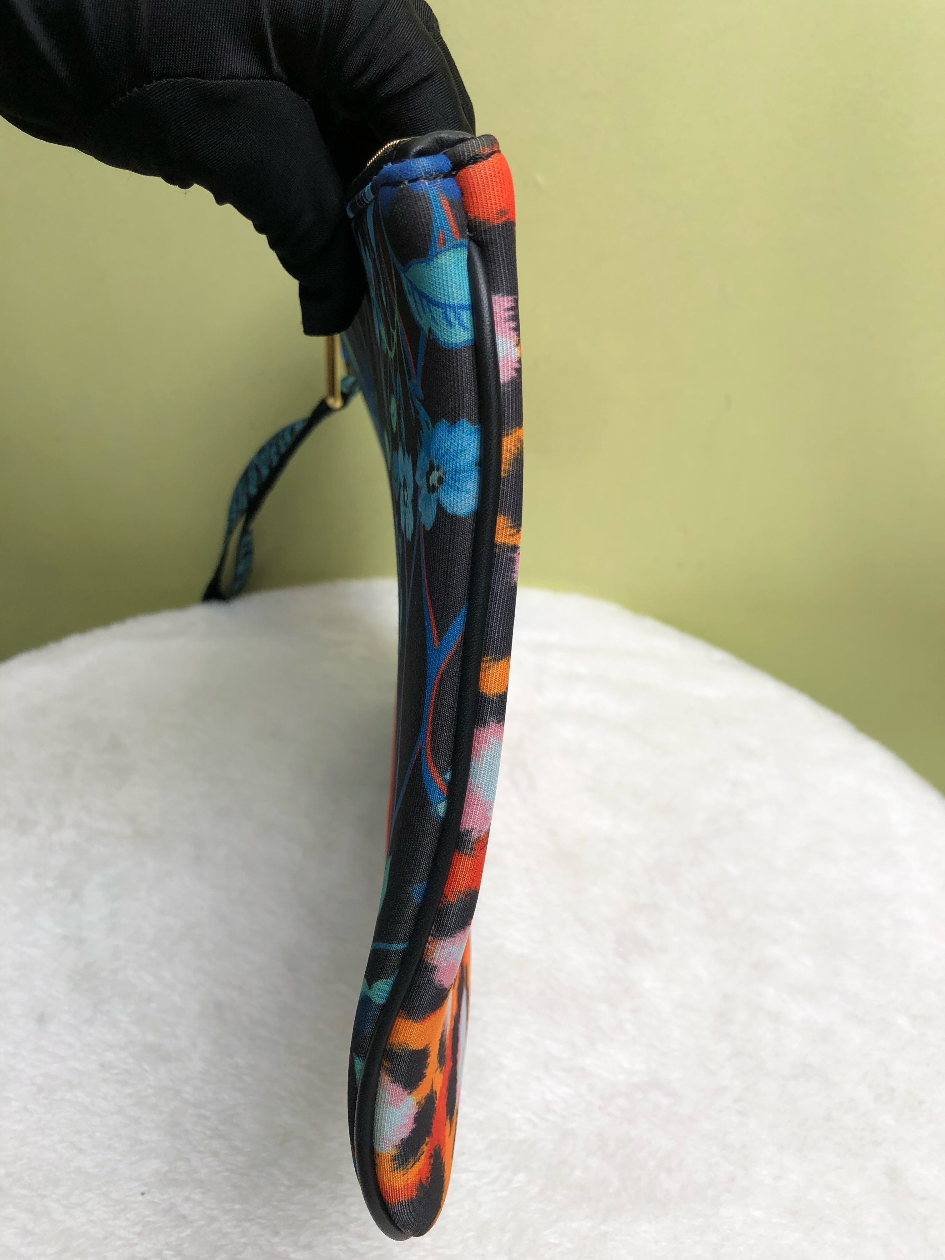 KENZO/肯佐 Multicolor Clutch