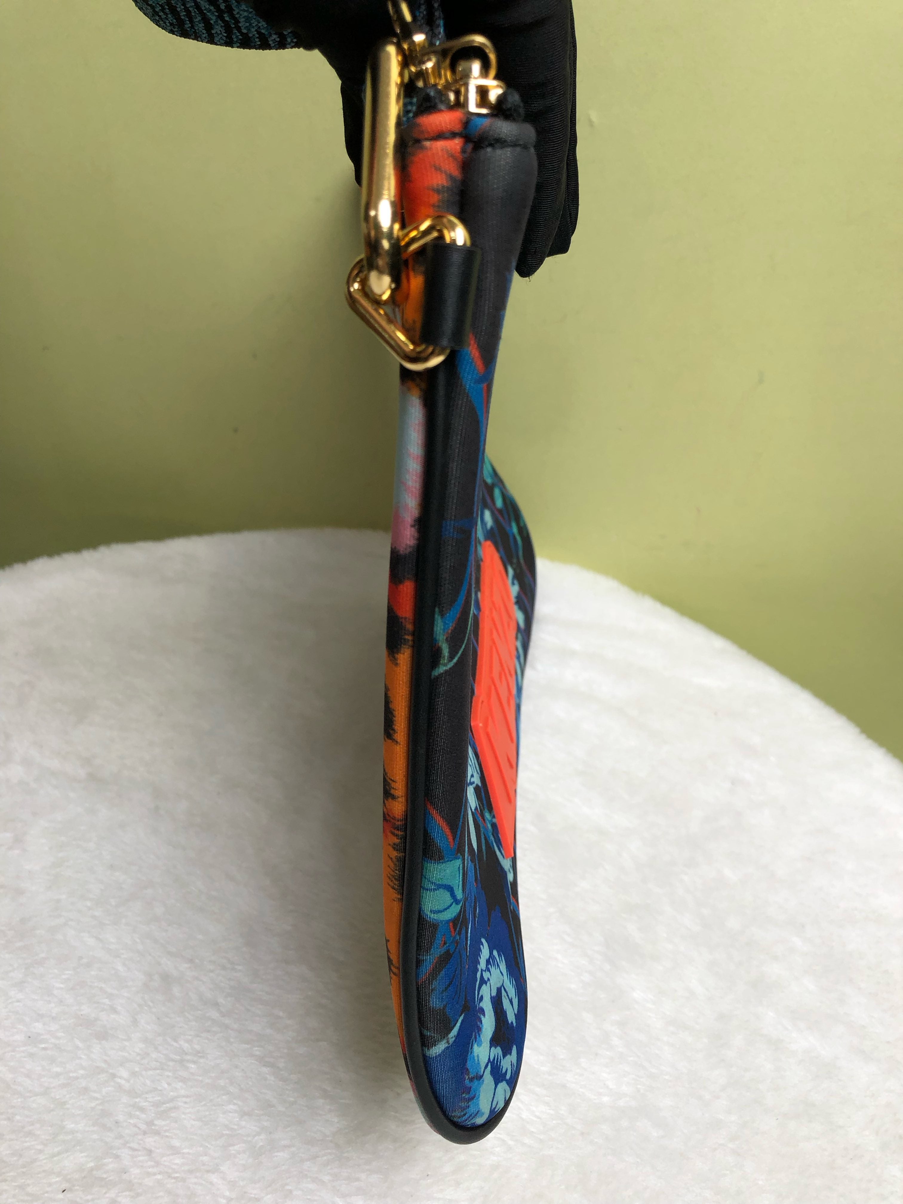 KENZO/肯佐 Multicolor Clutch