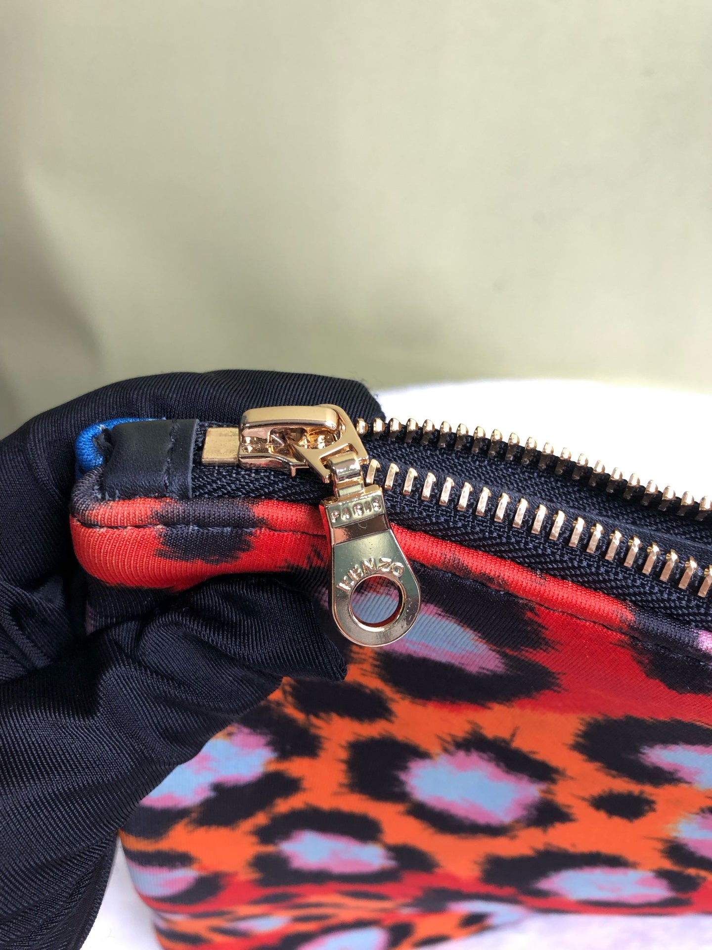 KENZO/肯佐 Multicolor Clutch