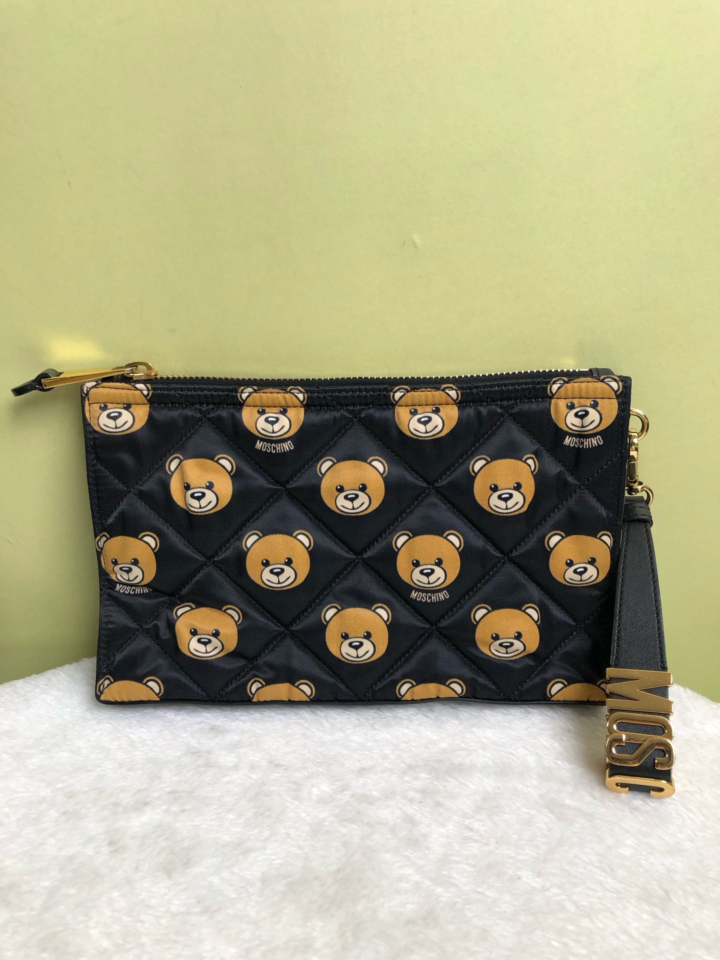 MOSCHINO/莫斯奇诺 Black Clutch