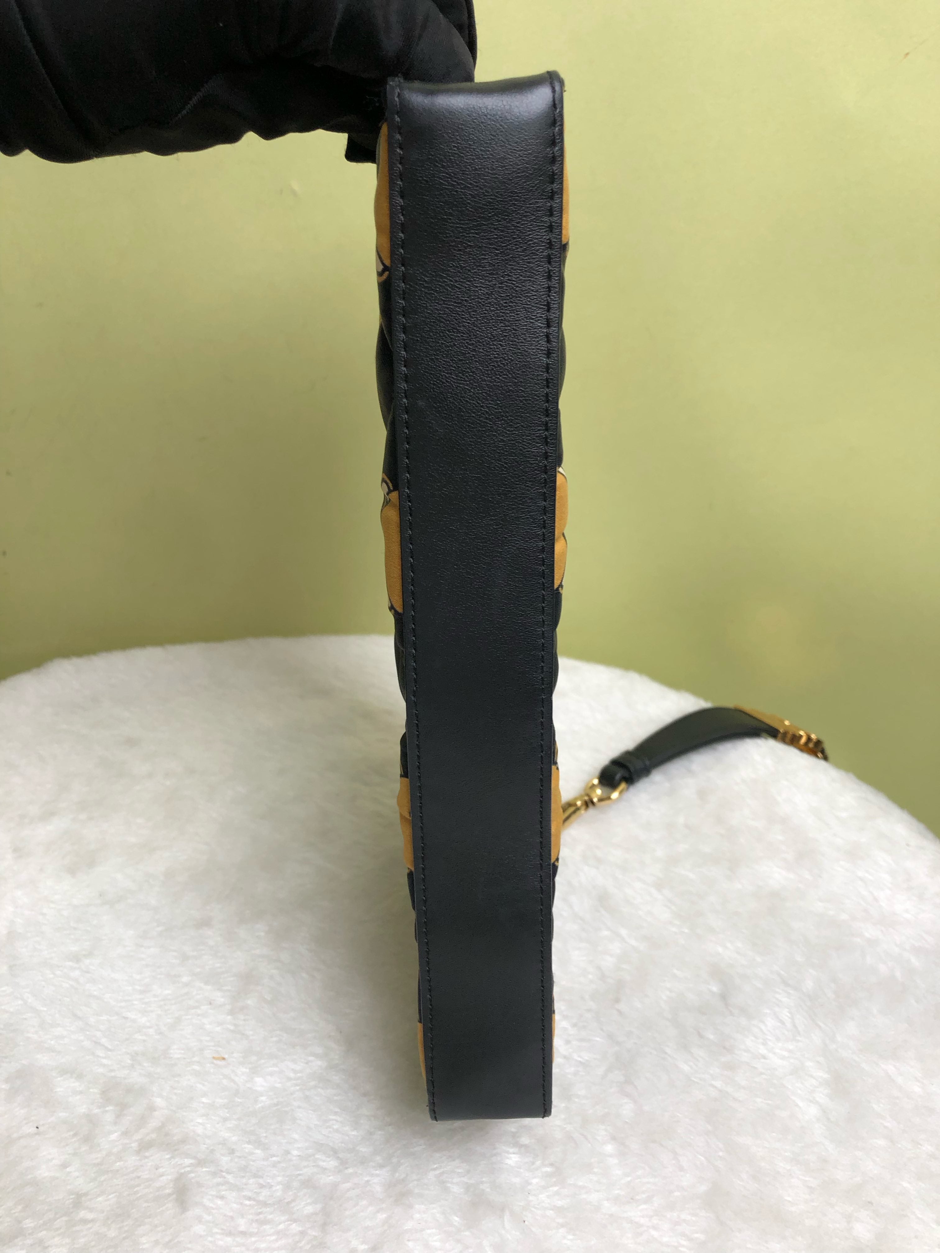 MOSCHINO/莫斯奇诺 Black Clutch