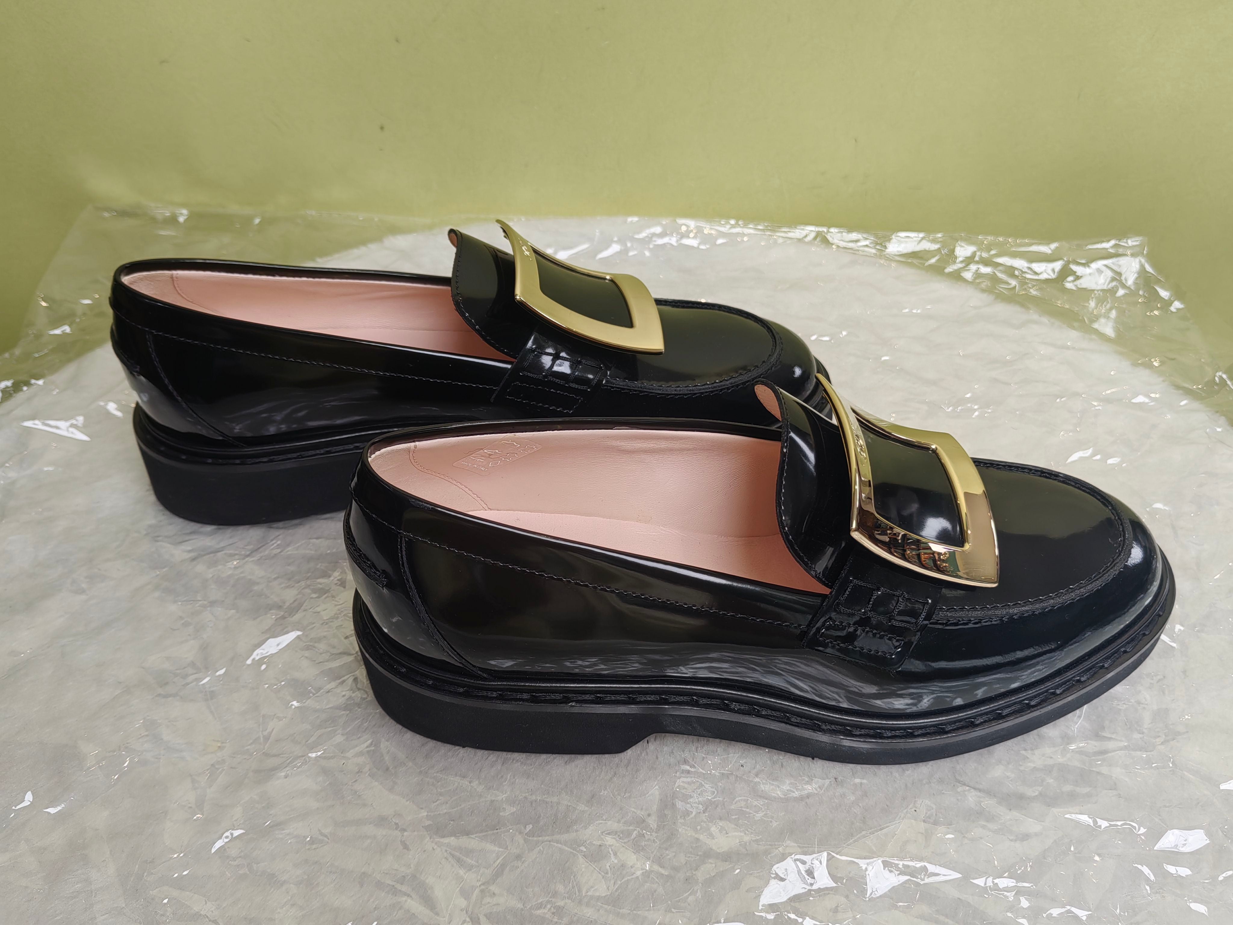 Roger Vivier Black Loafers