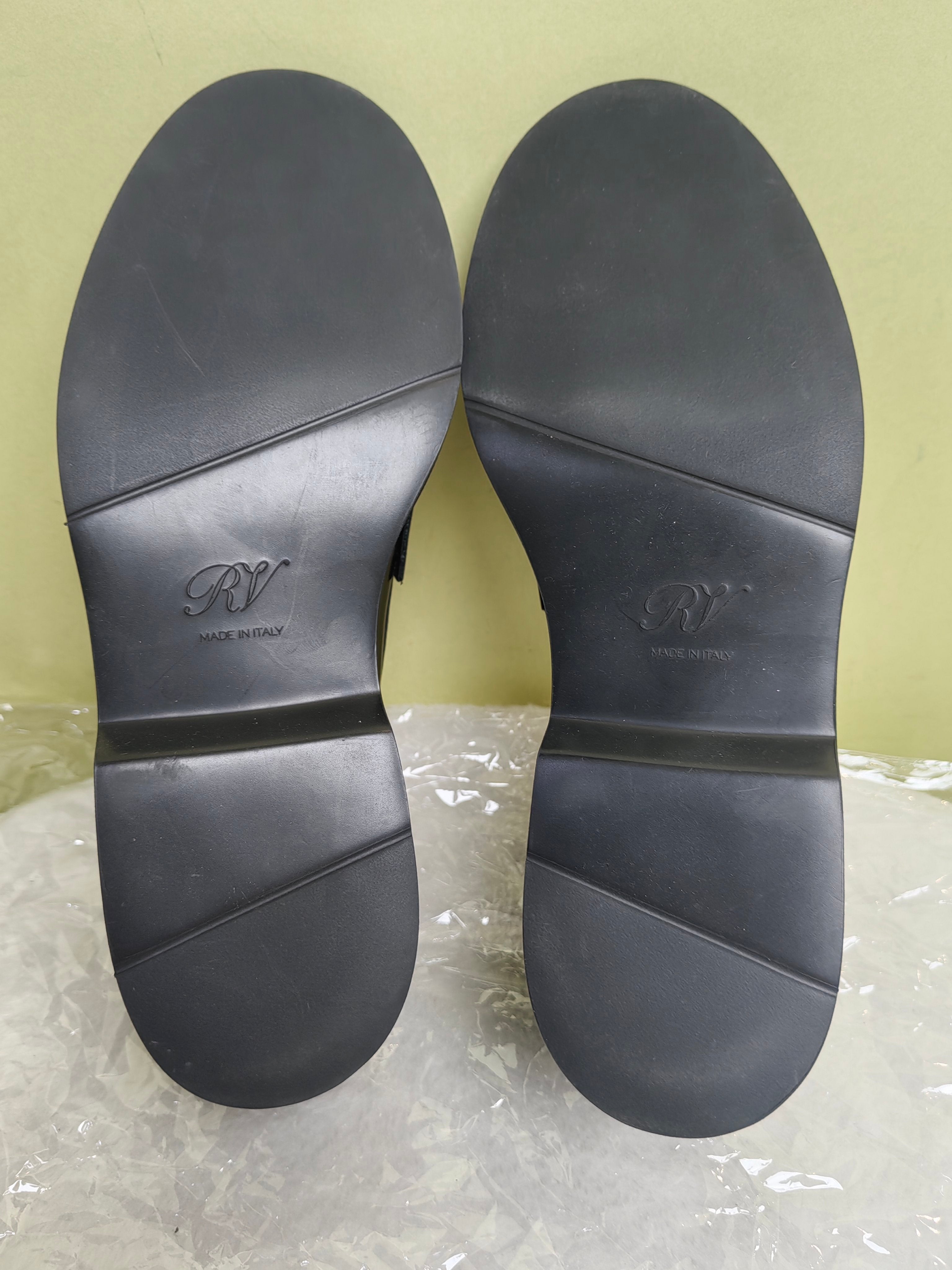 Roger Vivier Black Loafers