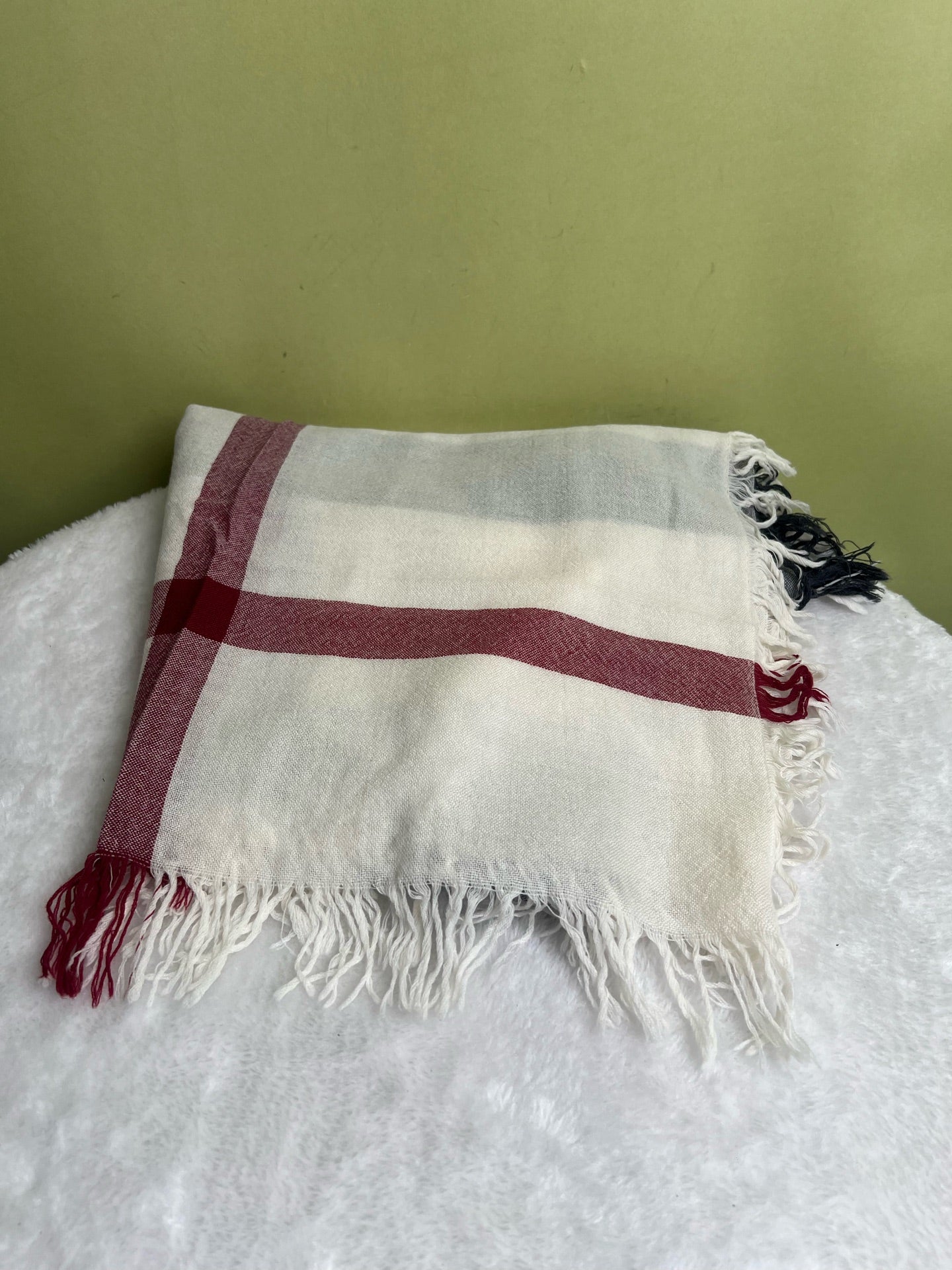 Burberry Cape / Stole