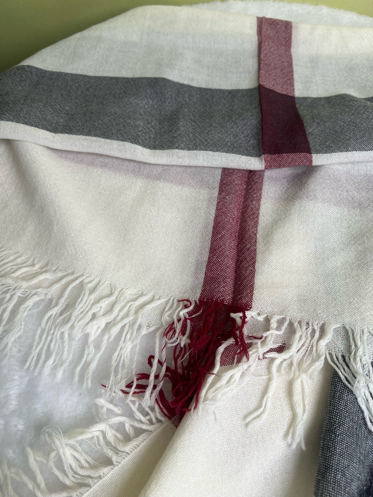 Burberry Cape / Stole